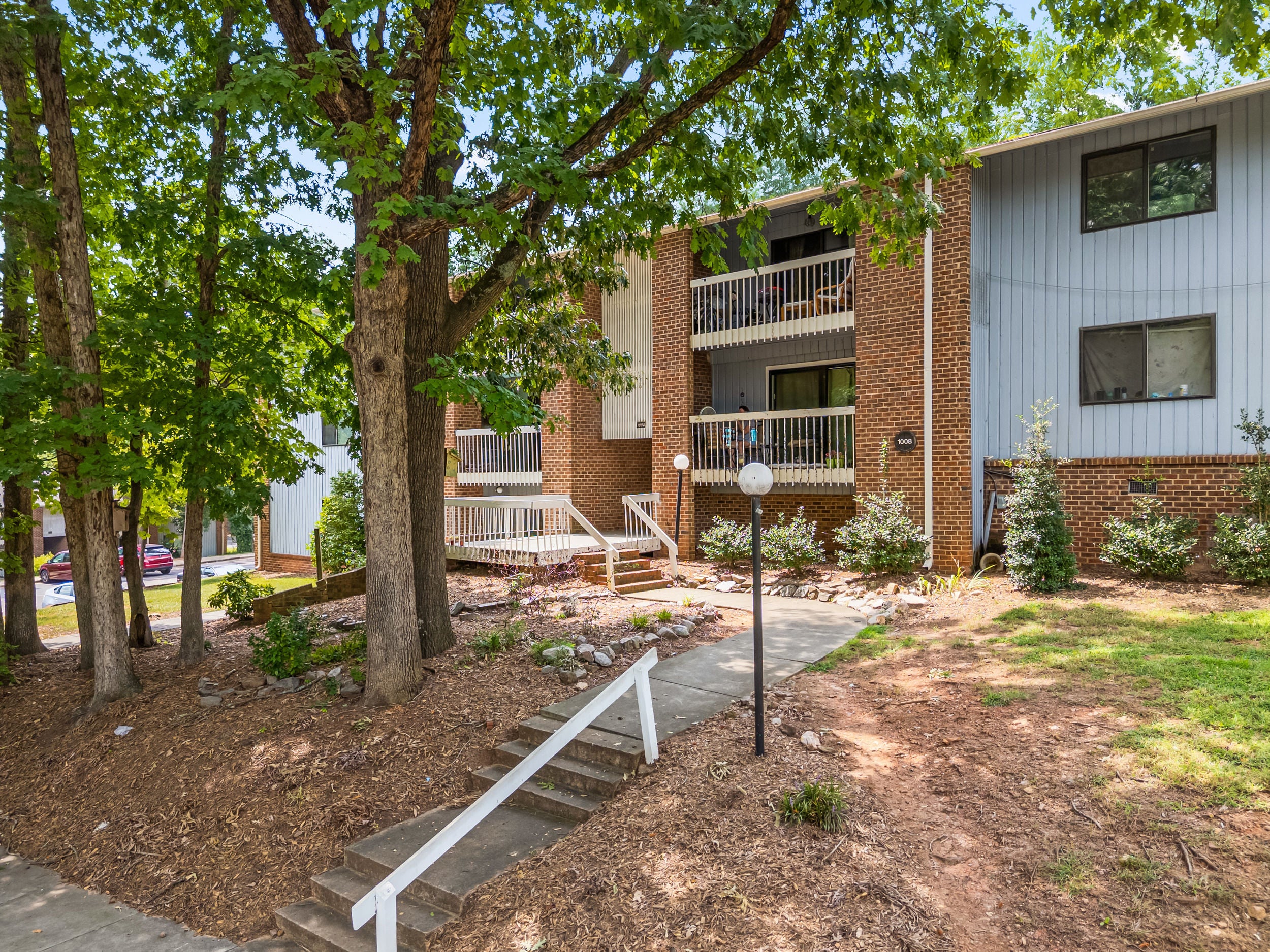1008 Sandlin Place A