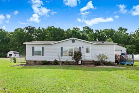 8136 Brooks Rd Road Kenly NC 27542
