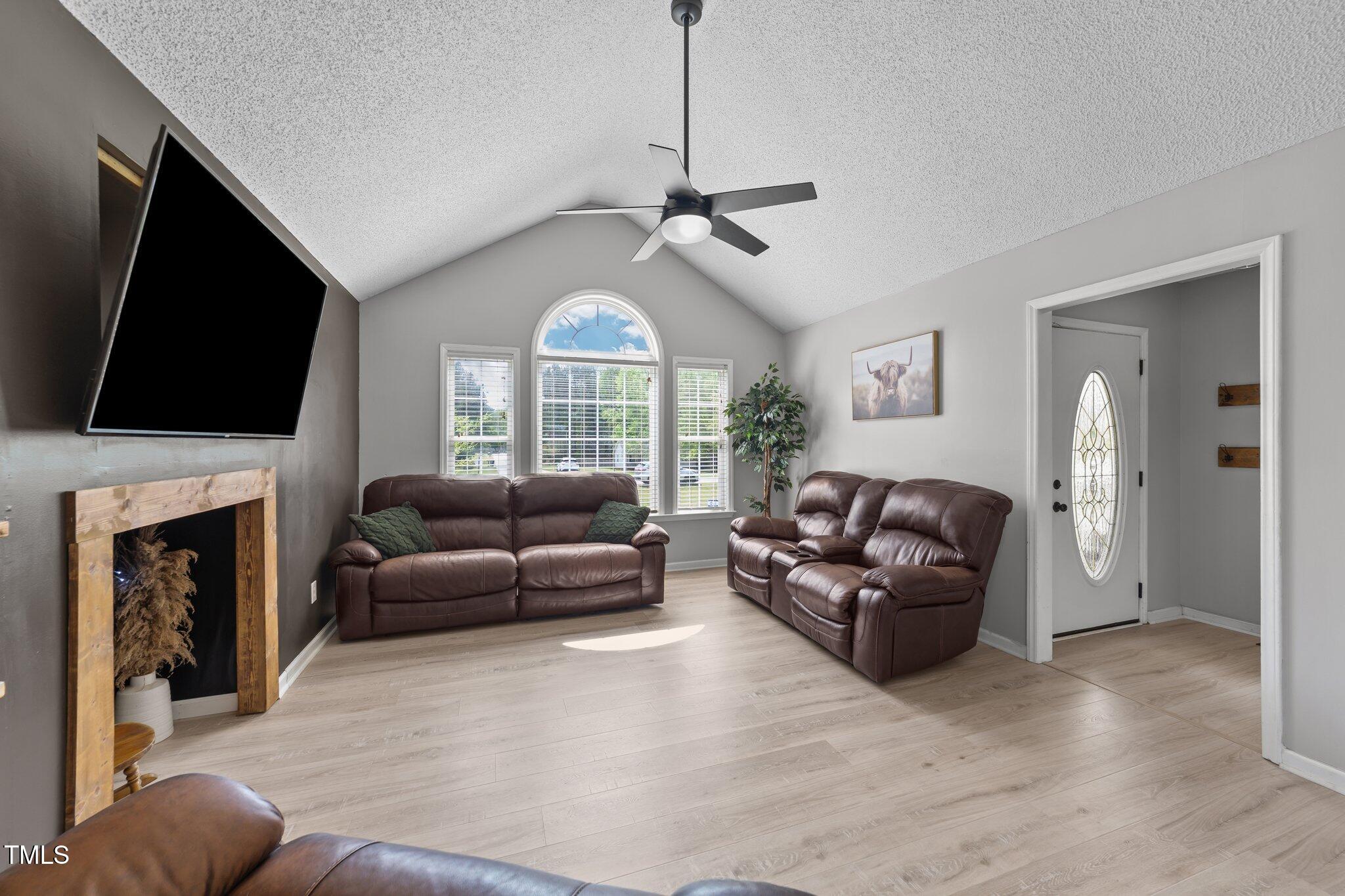 82 Sommerset Drive