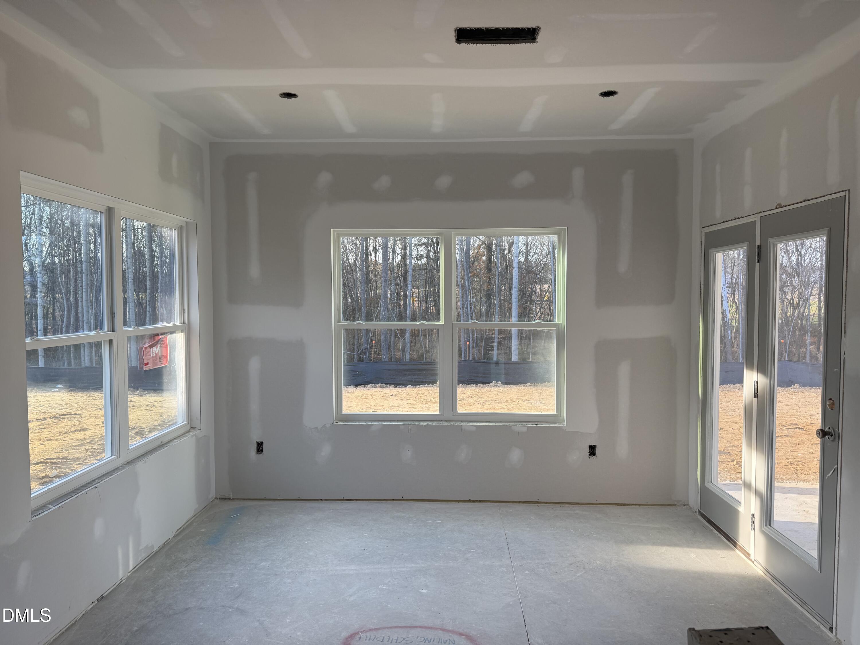 912 Fetching Place 343