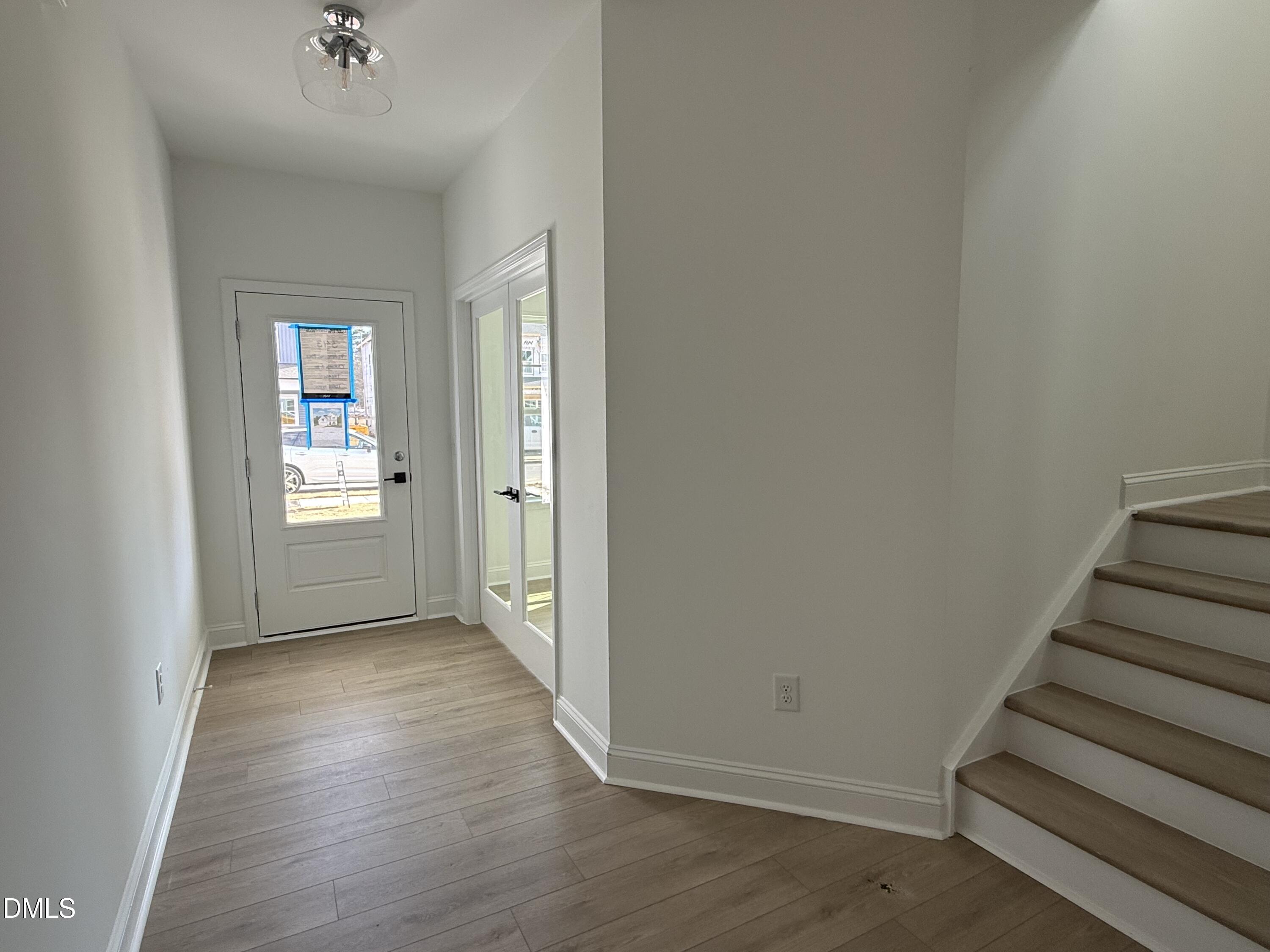 912 Fetching Place 343