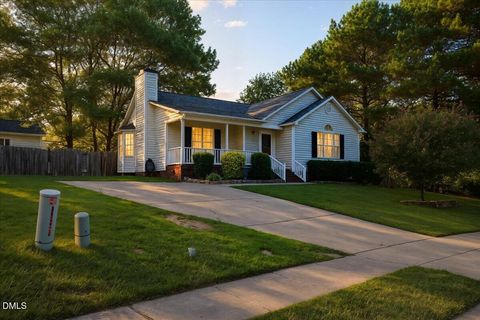 1008 S Fieldhaven Drive Fuquay Varina NC 27526