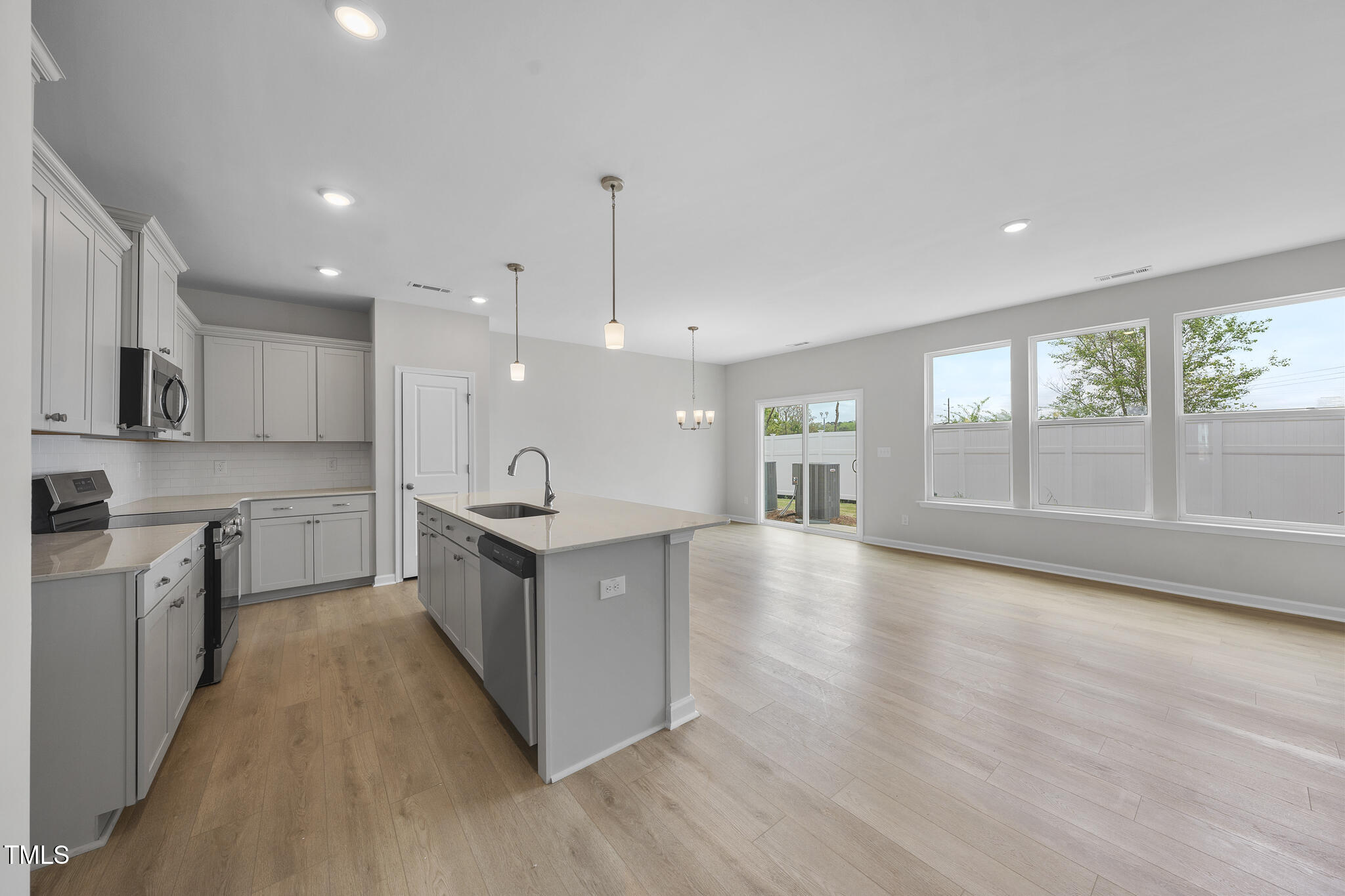 96 Ripple Way 316