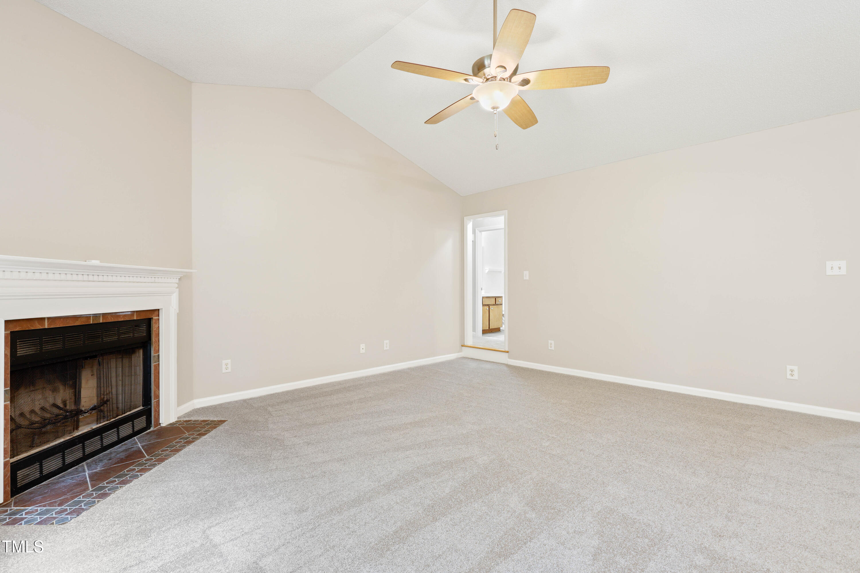1005 Creek Front Court