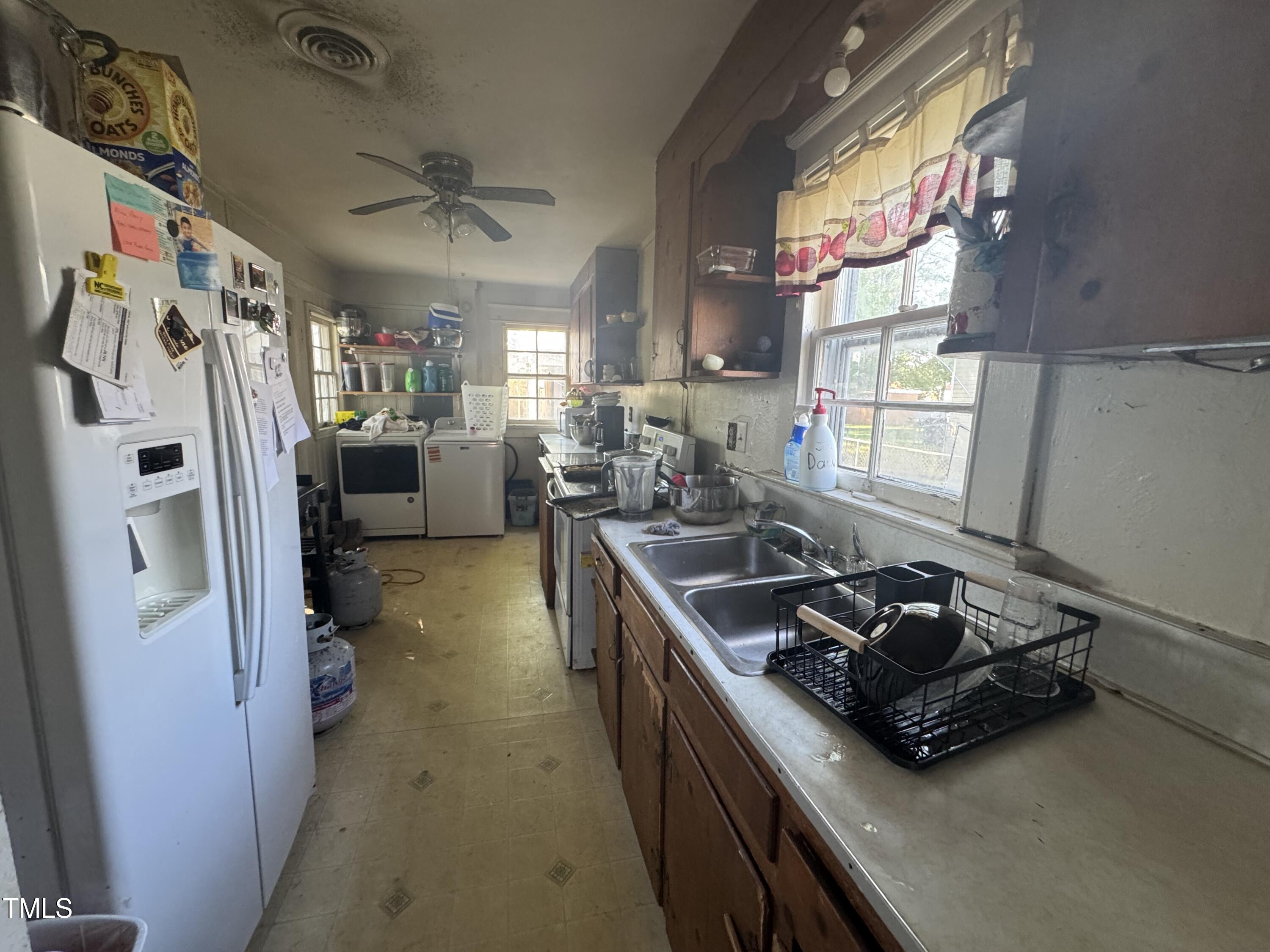 212 S Sixth Street