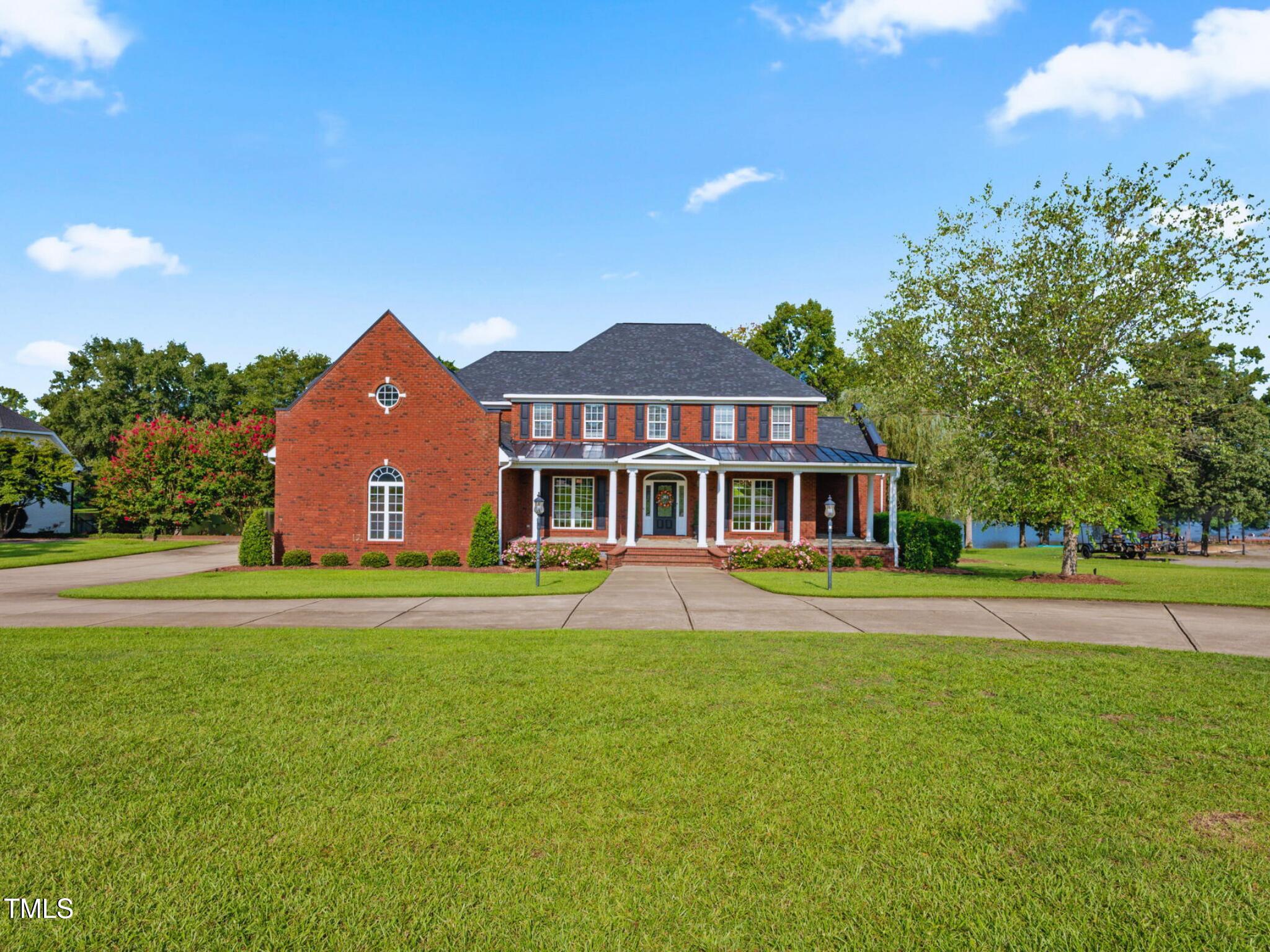 93 Shoreline Drive