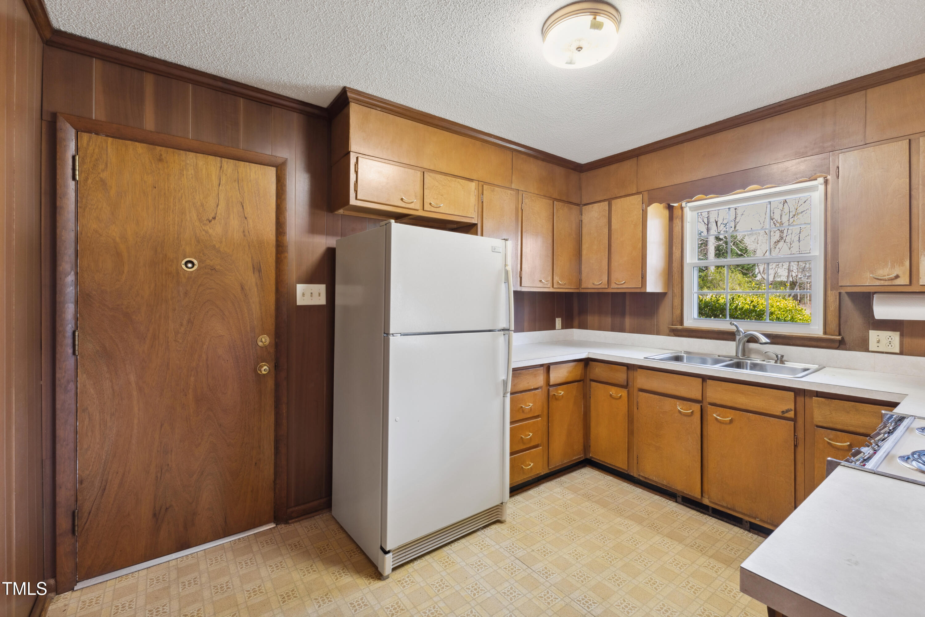 2800 Dove Lane