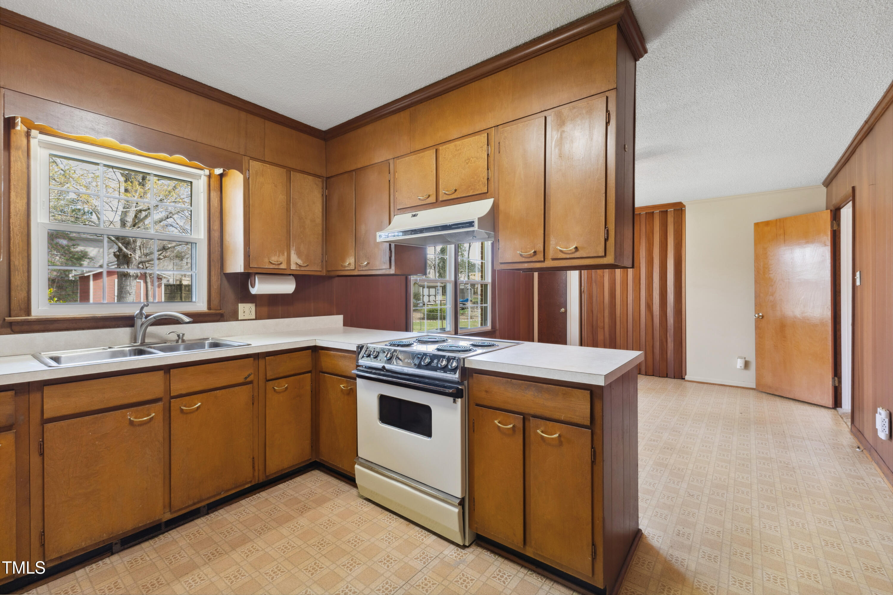 2800 Dove Lane