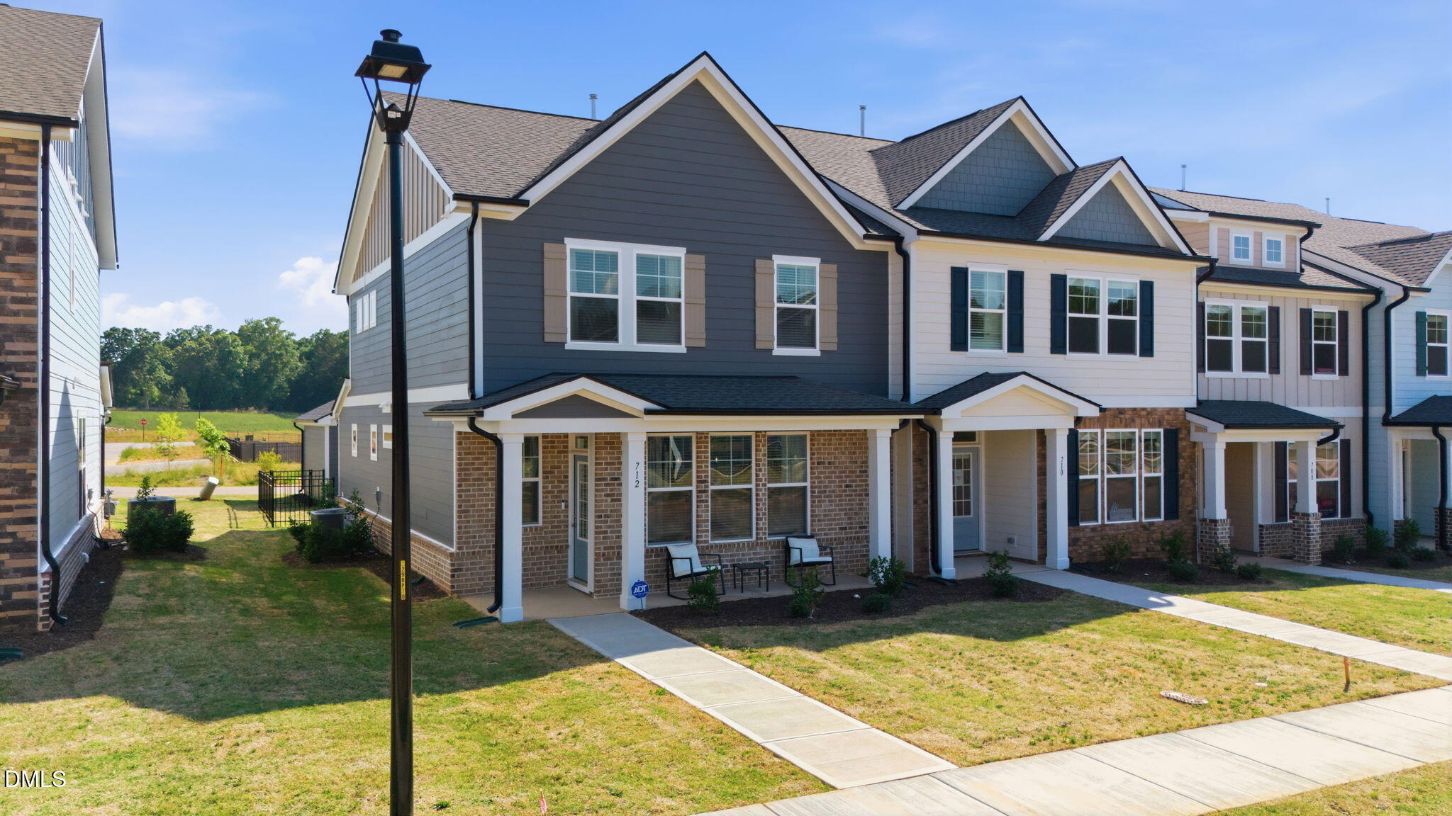 712 Winton Way 547