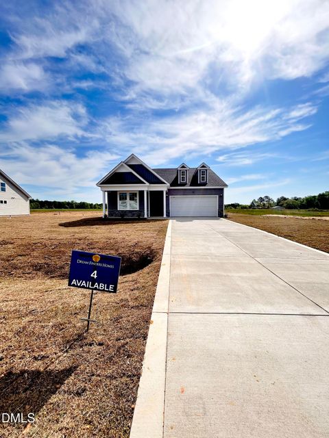 82 Maverick Lane Dunn NC 28334