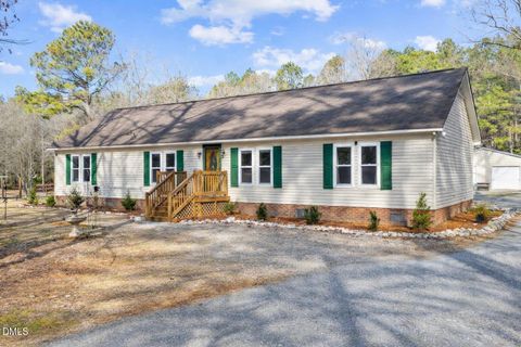 2465 Shoeheel Road Selma NC 27576