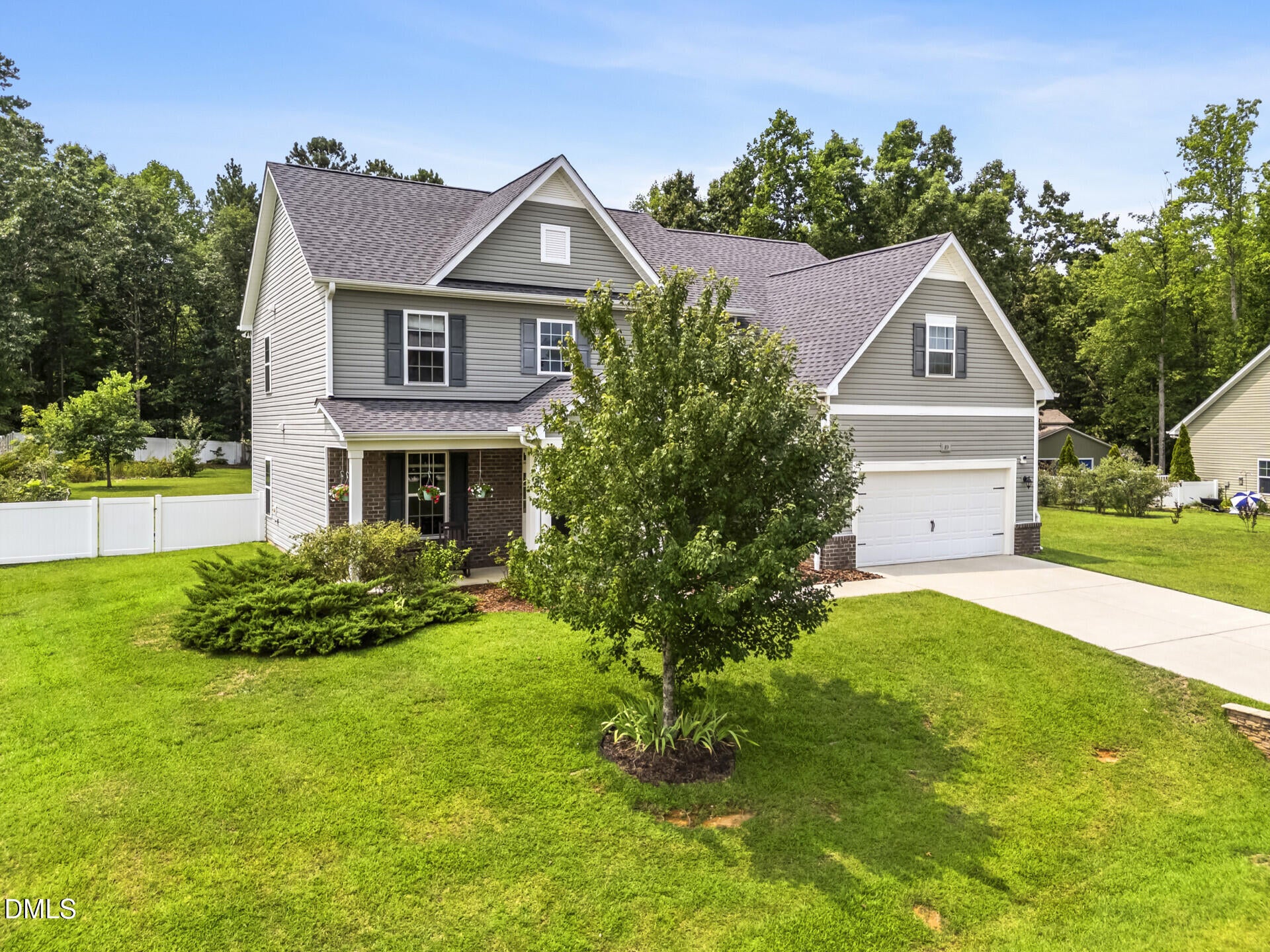 83 Sunbury Court