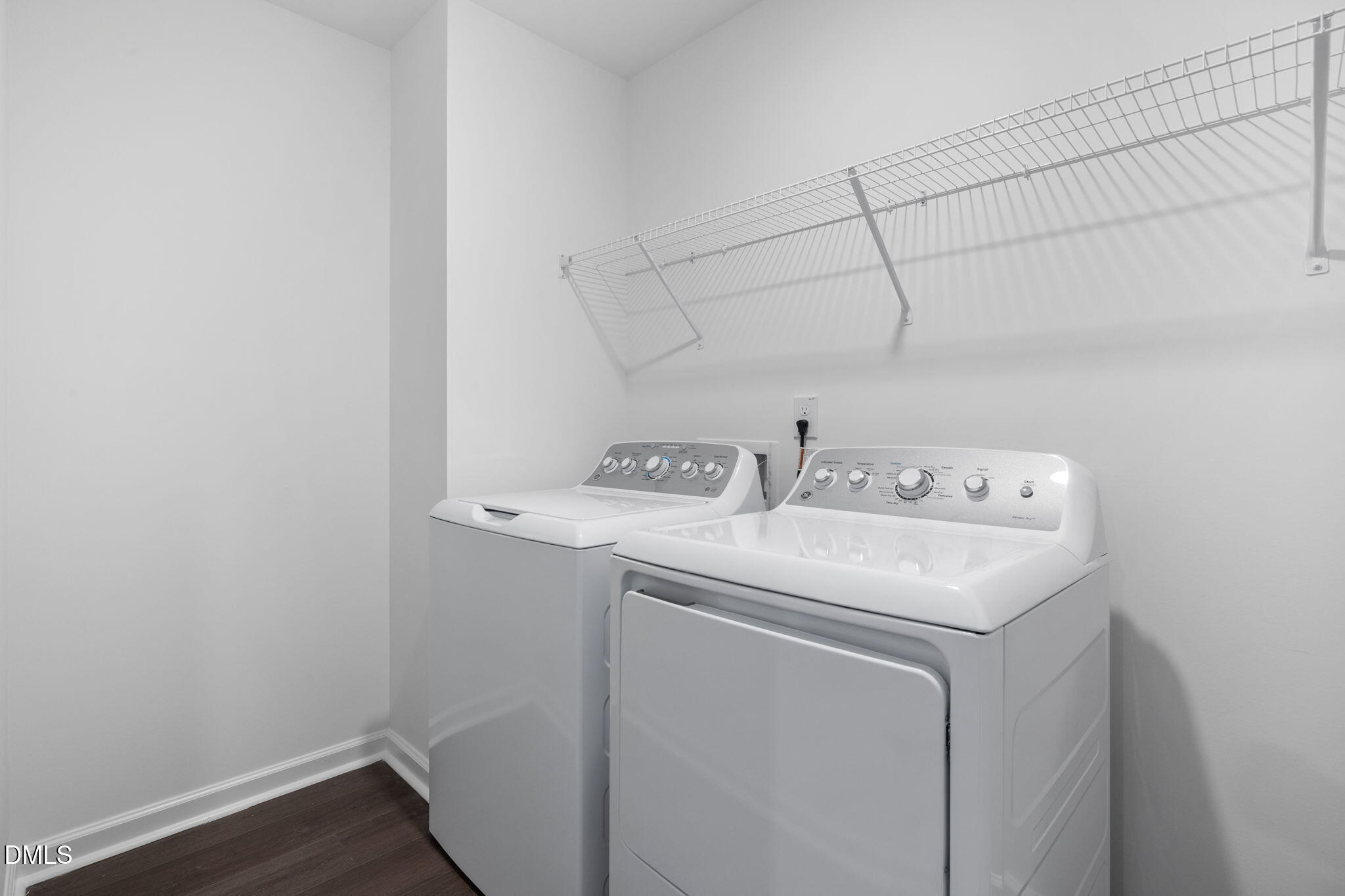 Rolesville, North Carolina 27571, United States, 3 Bedrooms Bedrooms, ,3 BathroomsBathrooms,Residential,Active,198742