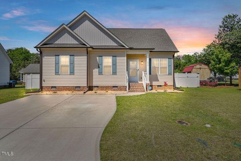 608 W Godwin Street Dunn NC 28334