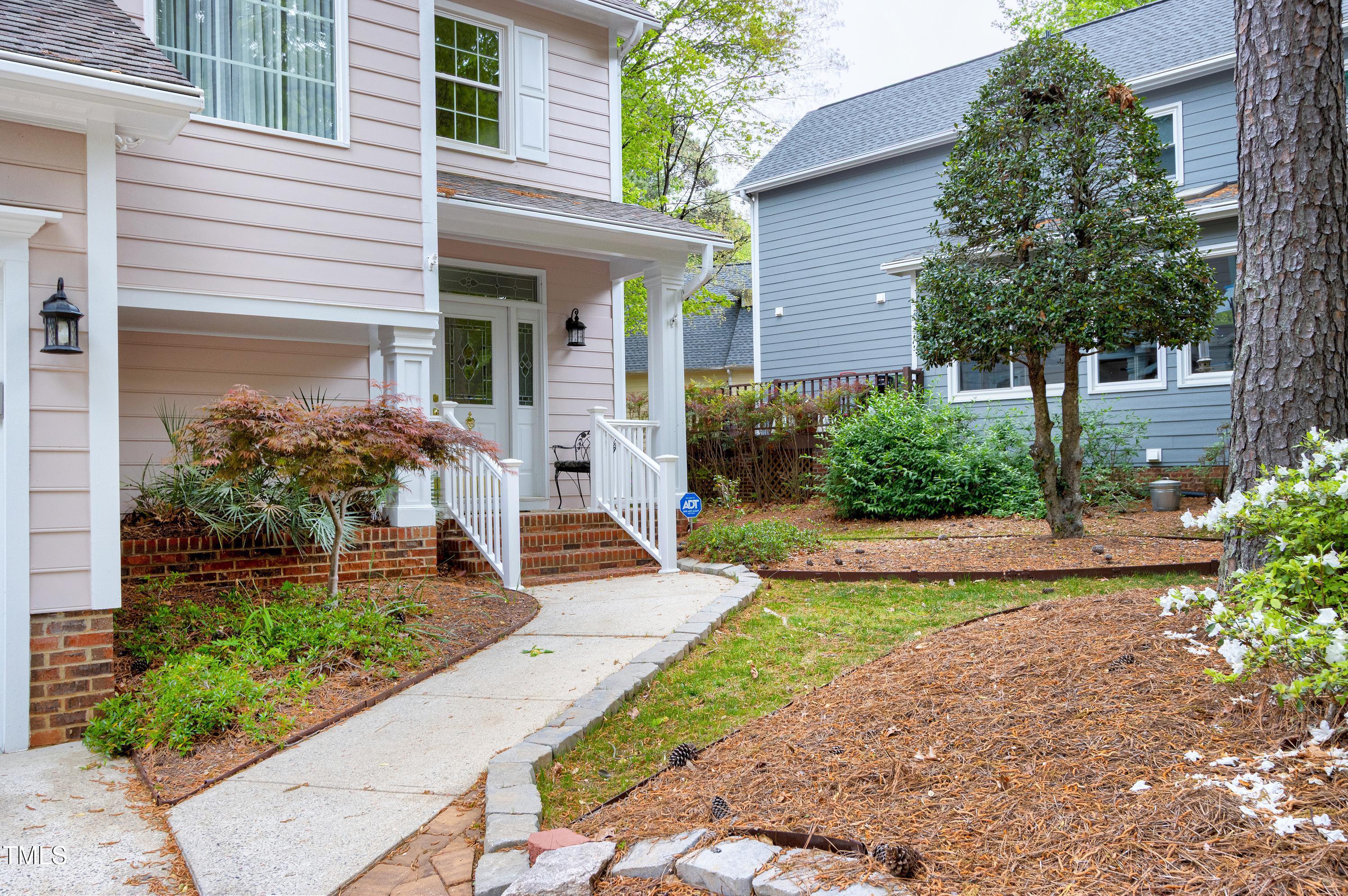 102 Windrock Lane