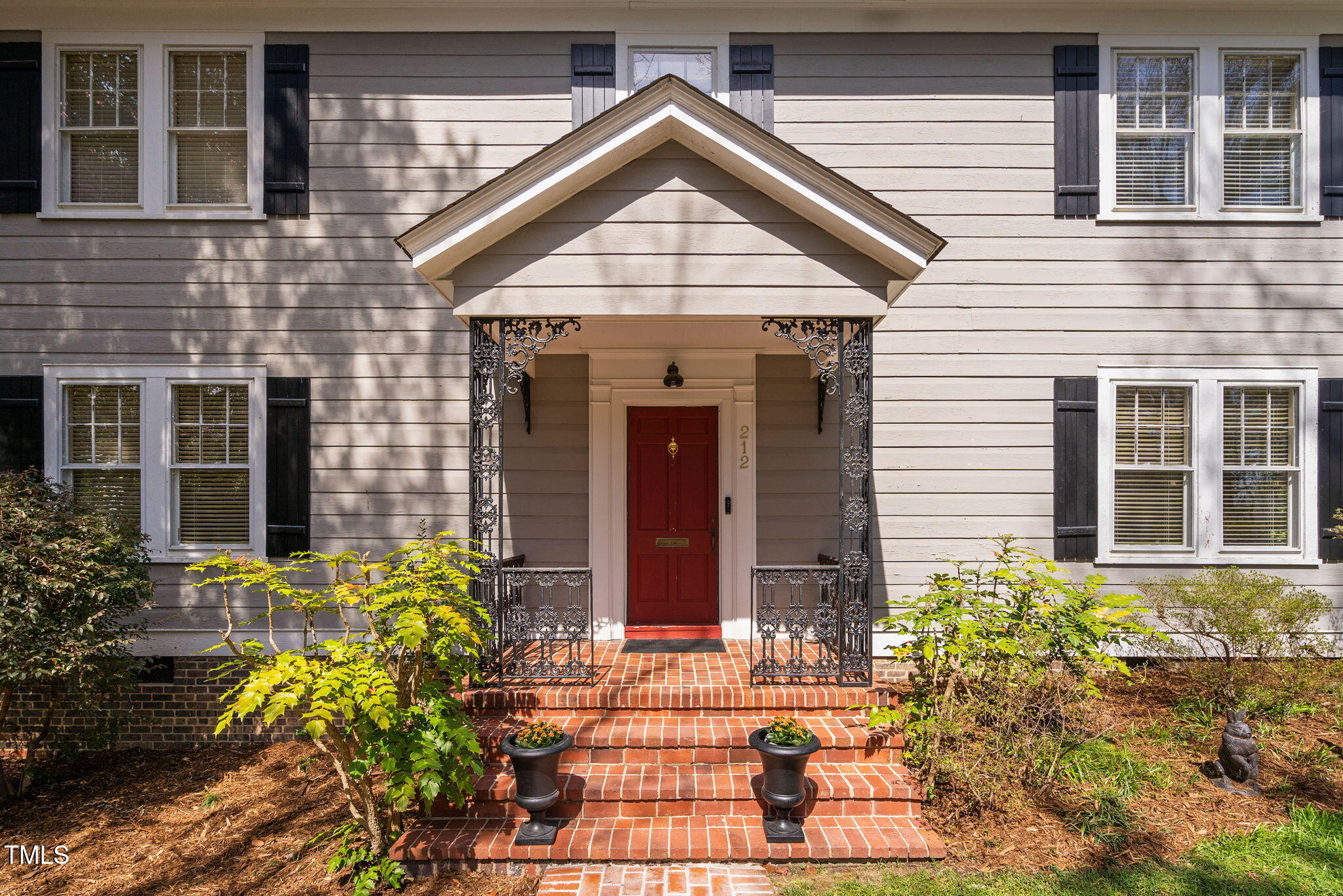 212 W University Drive