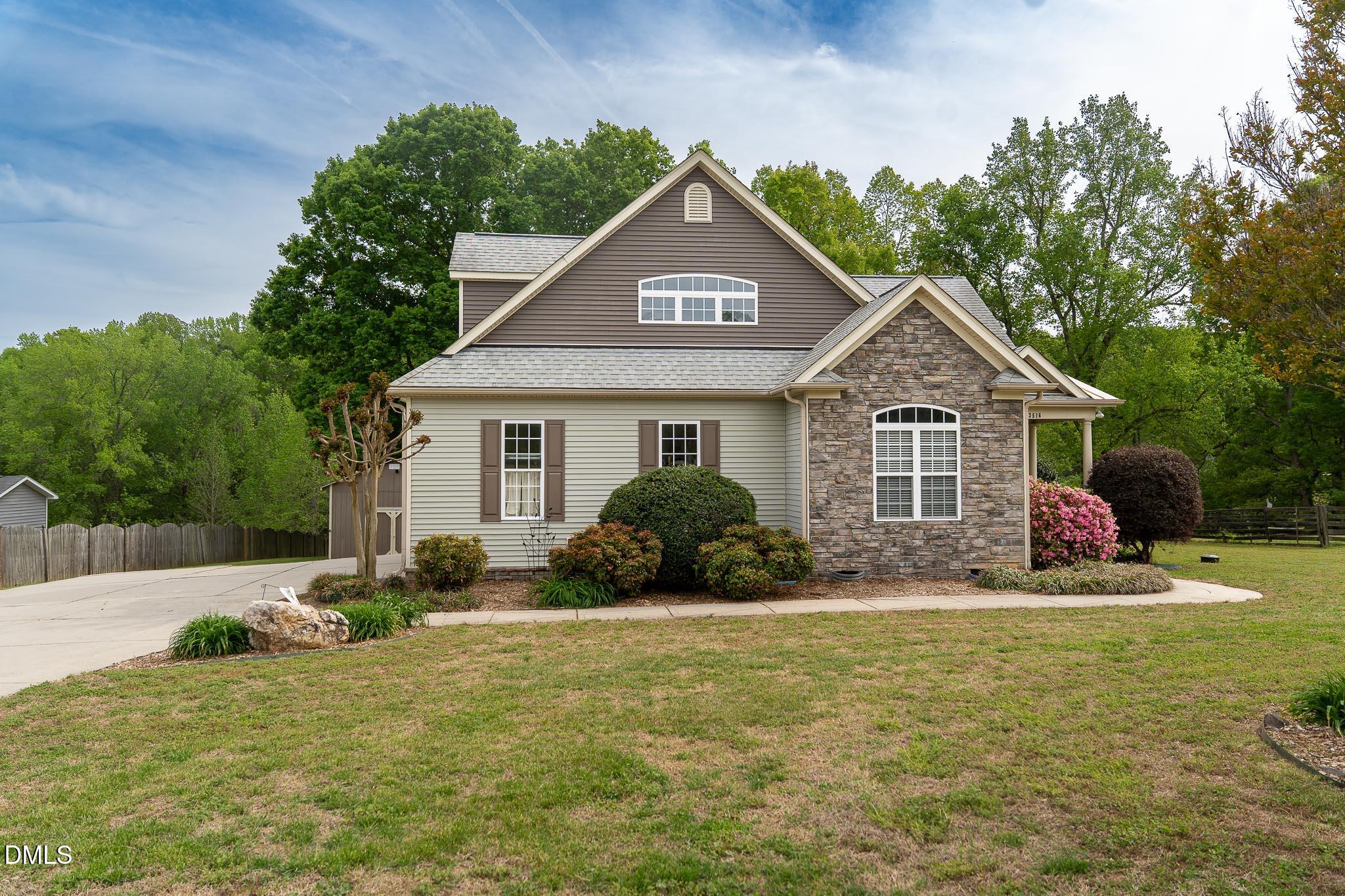 3516 Bluebonnet Drive