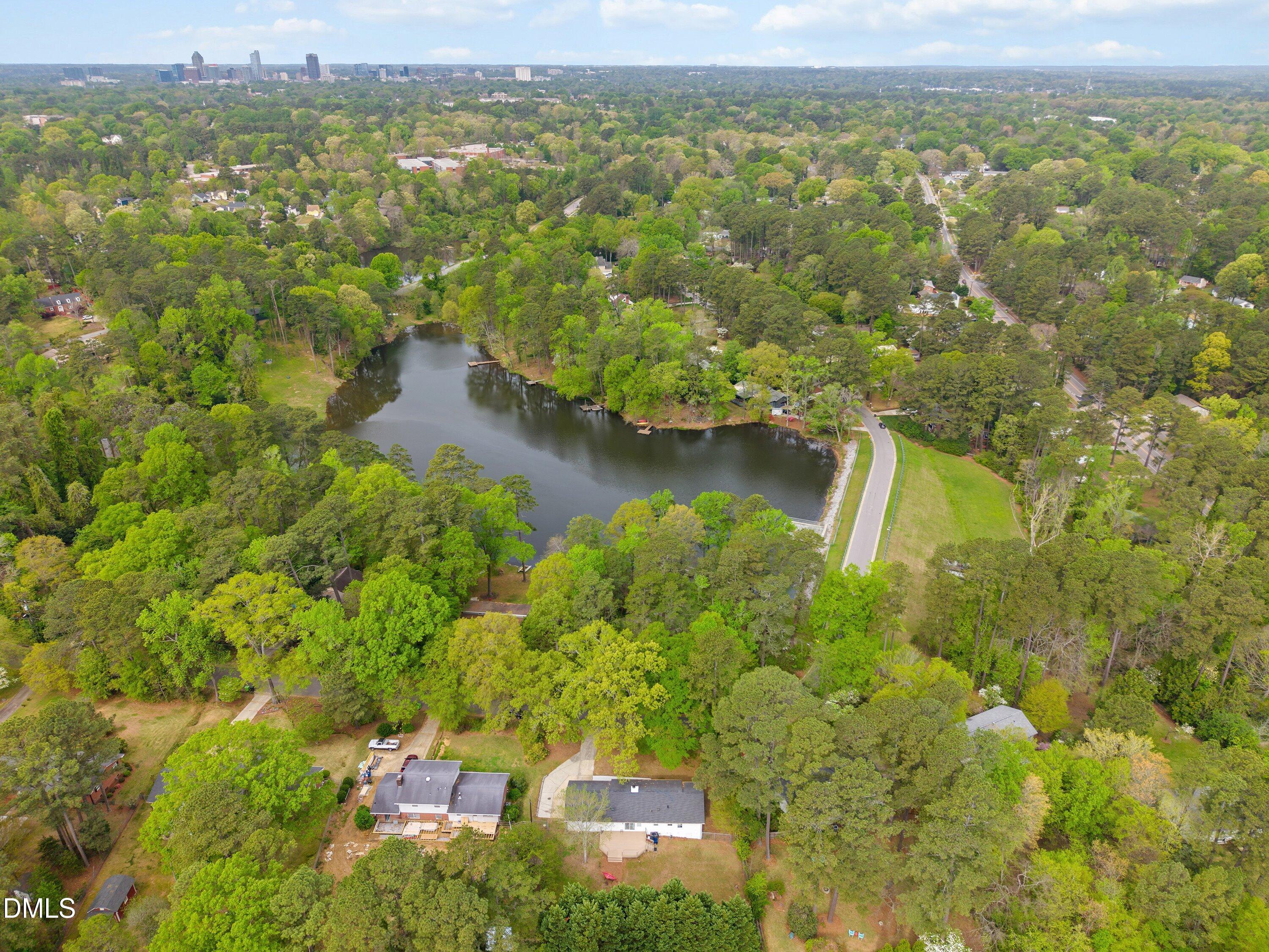 2605 Albemarle Avenue