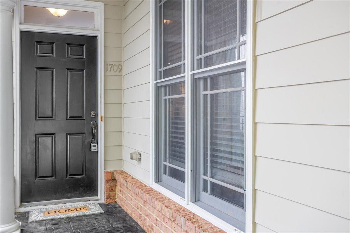 1709 Legendary Lane