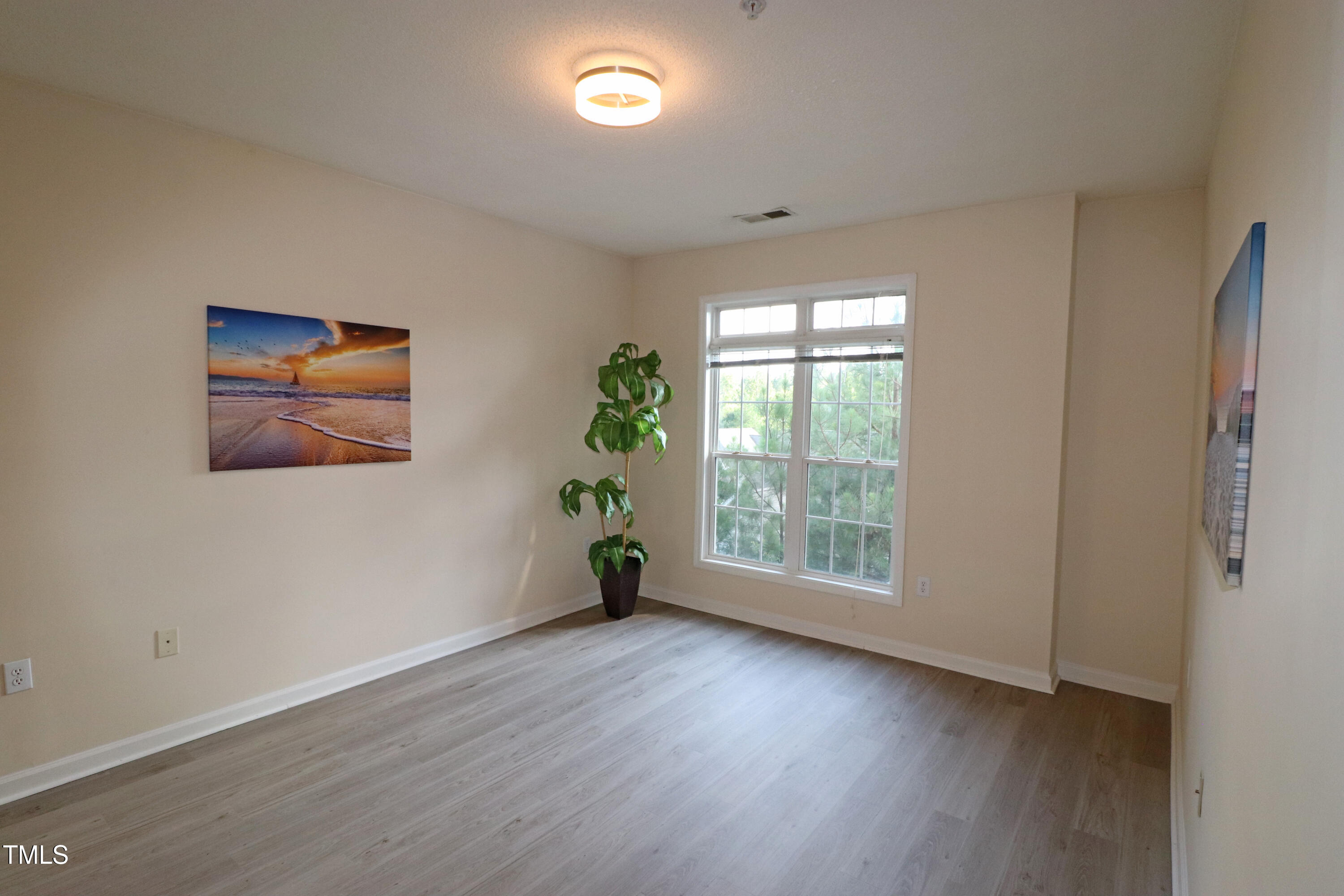 2520 Friedland 202