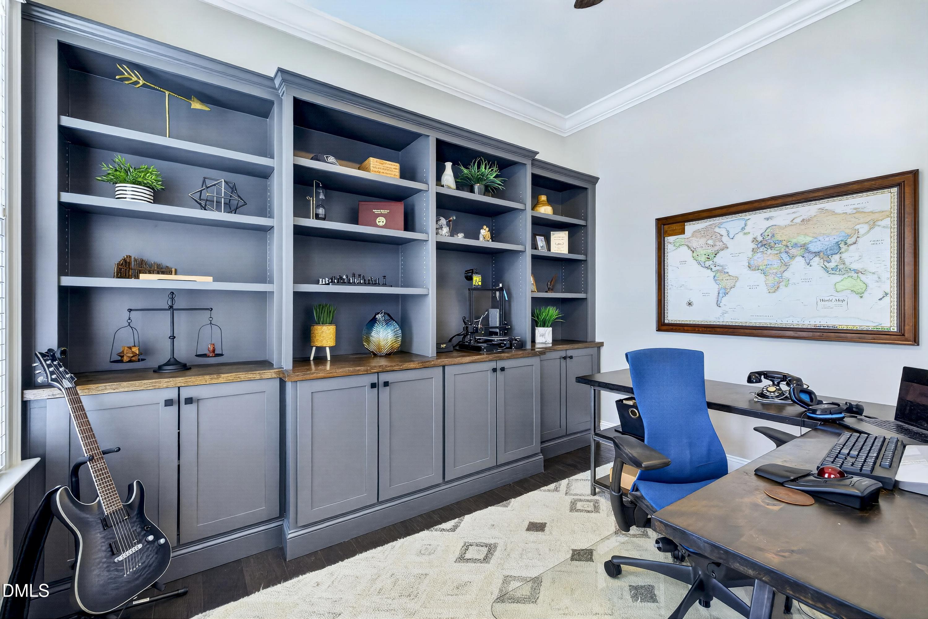 200 Lofty Oak Lane