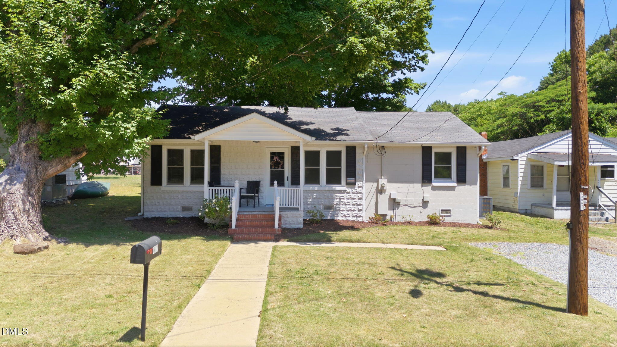 607 E Holmes Street