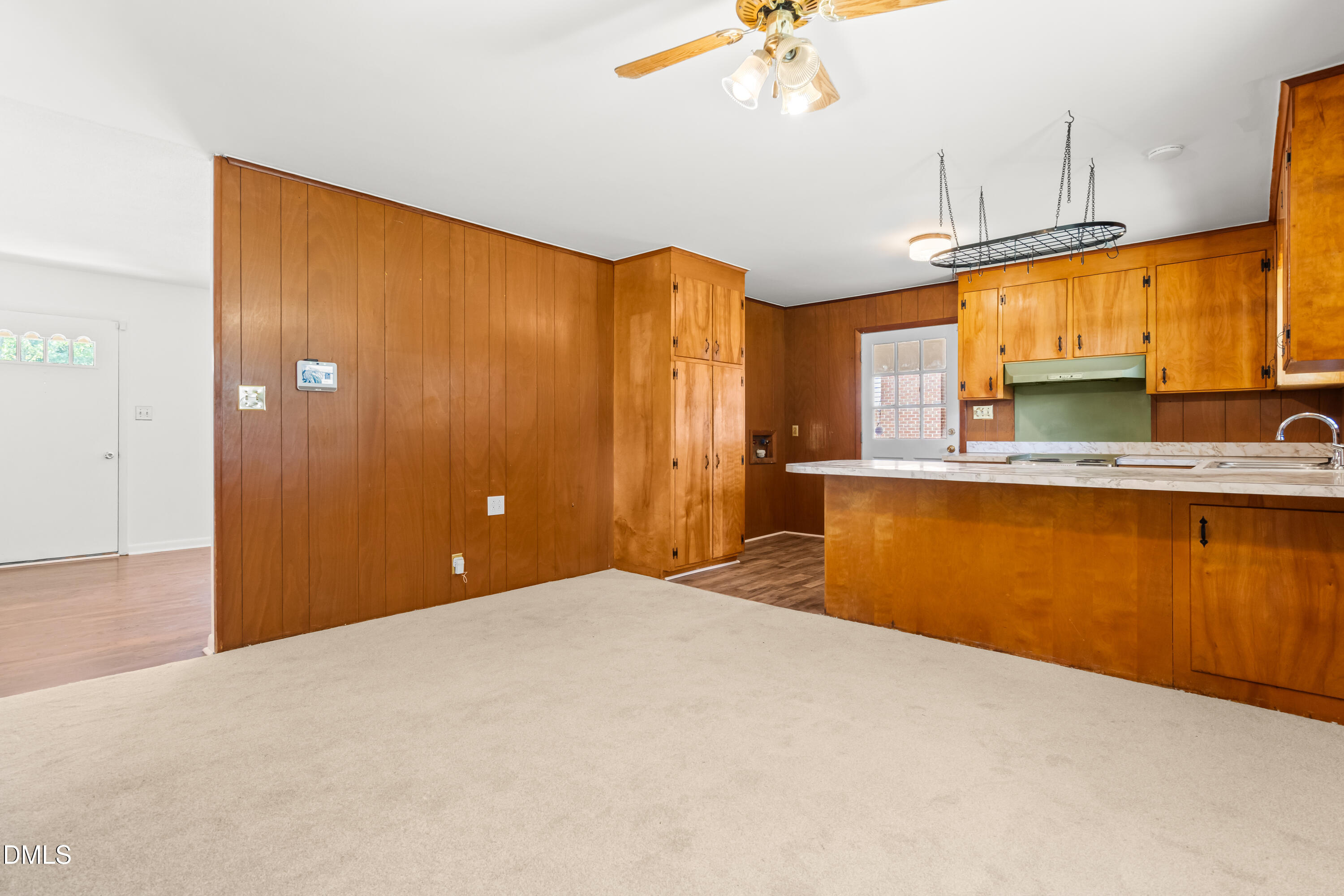 3700 Huntleigh Drive