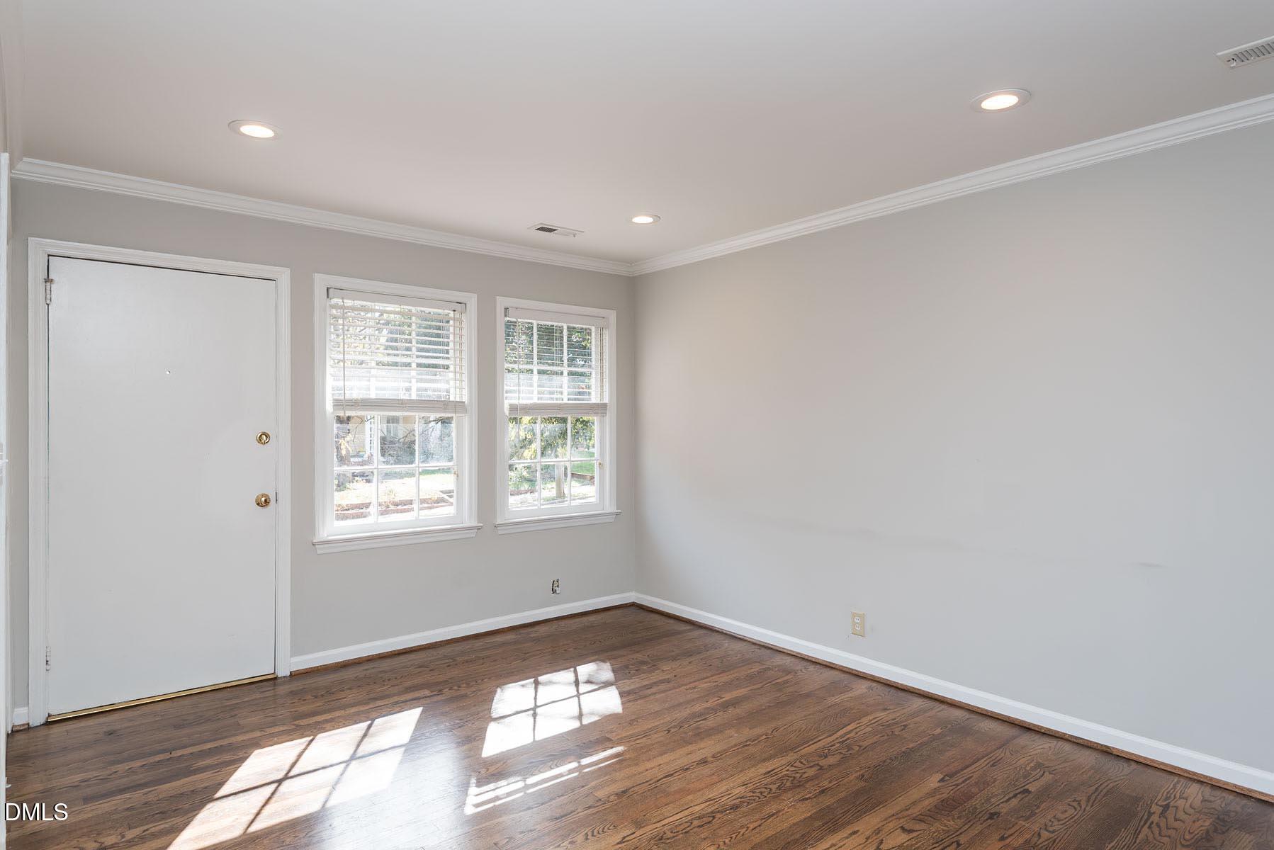 100 W Roanoke Park Drive