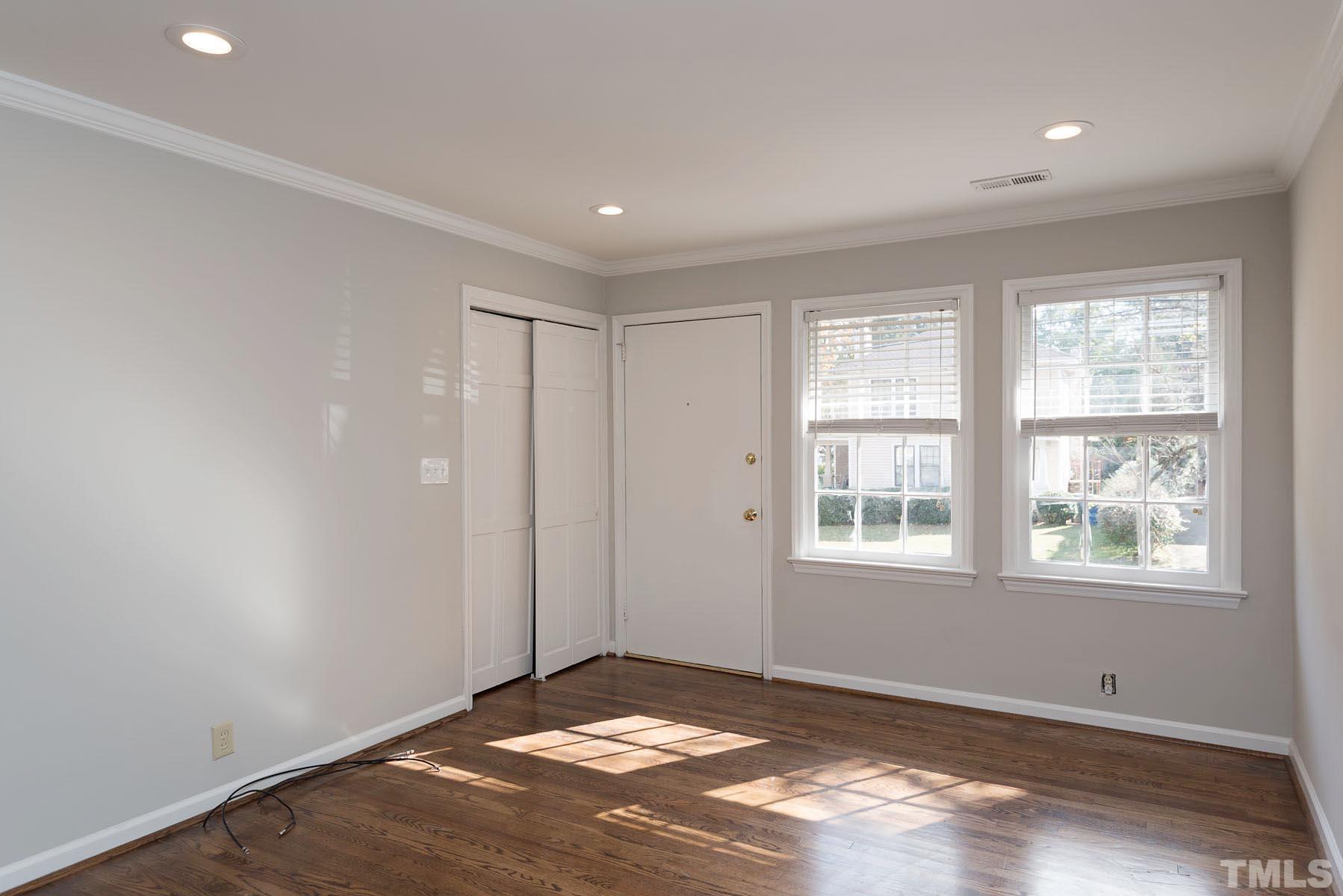 100 W Roanoke Park Drive