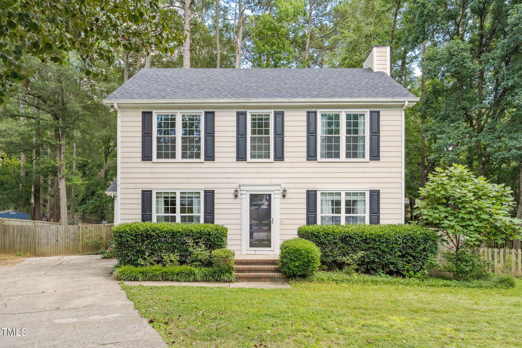 8116 Bentwood Place