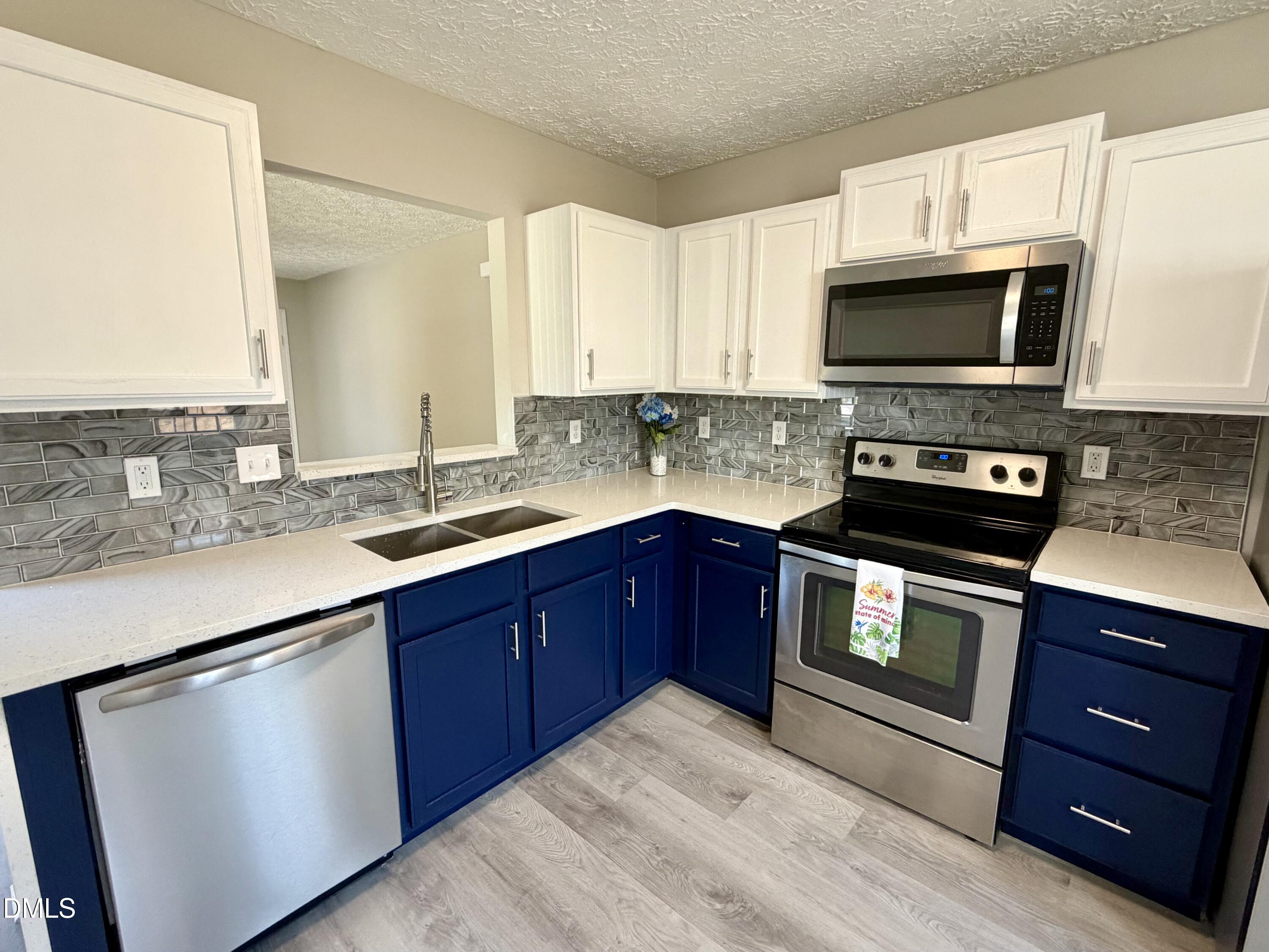 2825 Midway Park Court