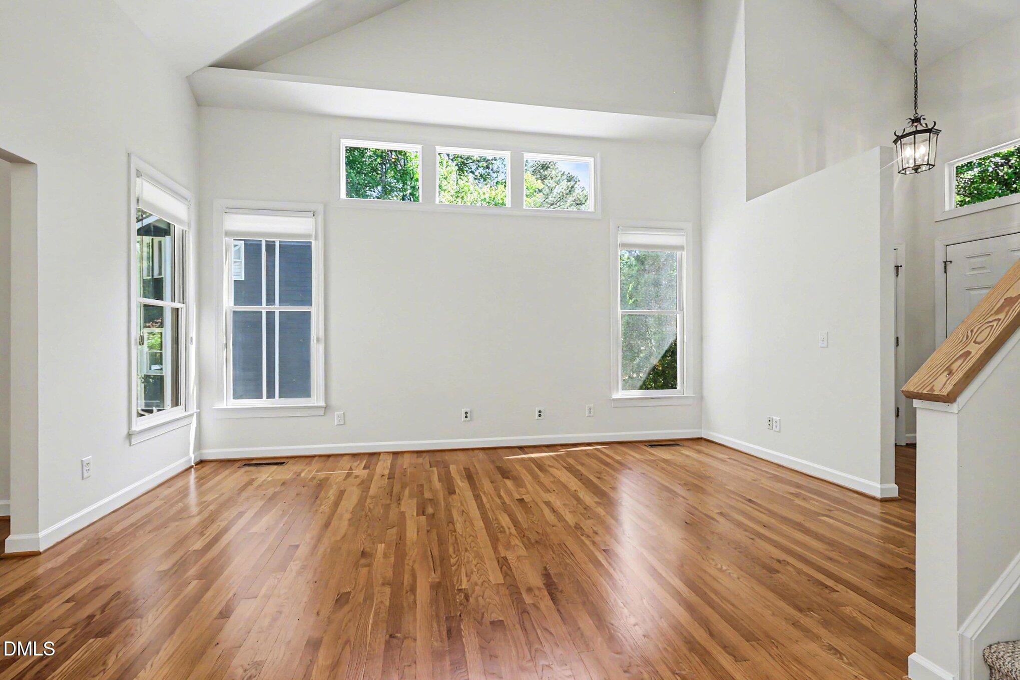 101 Glenview Place