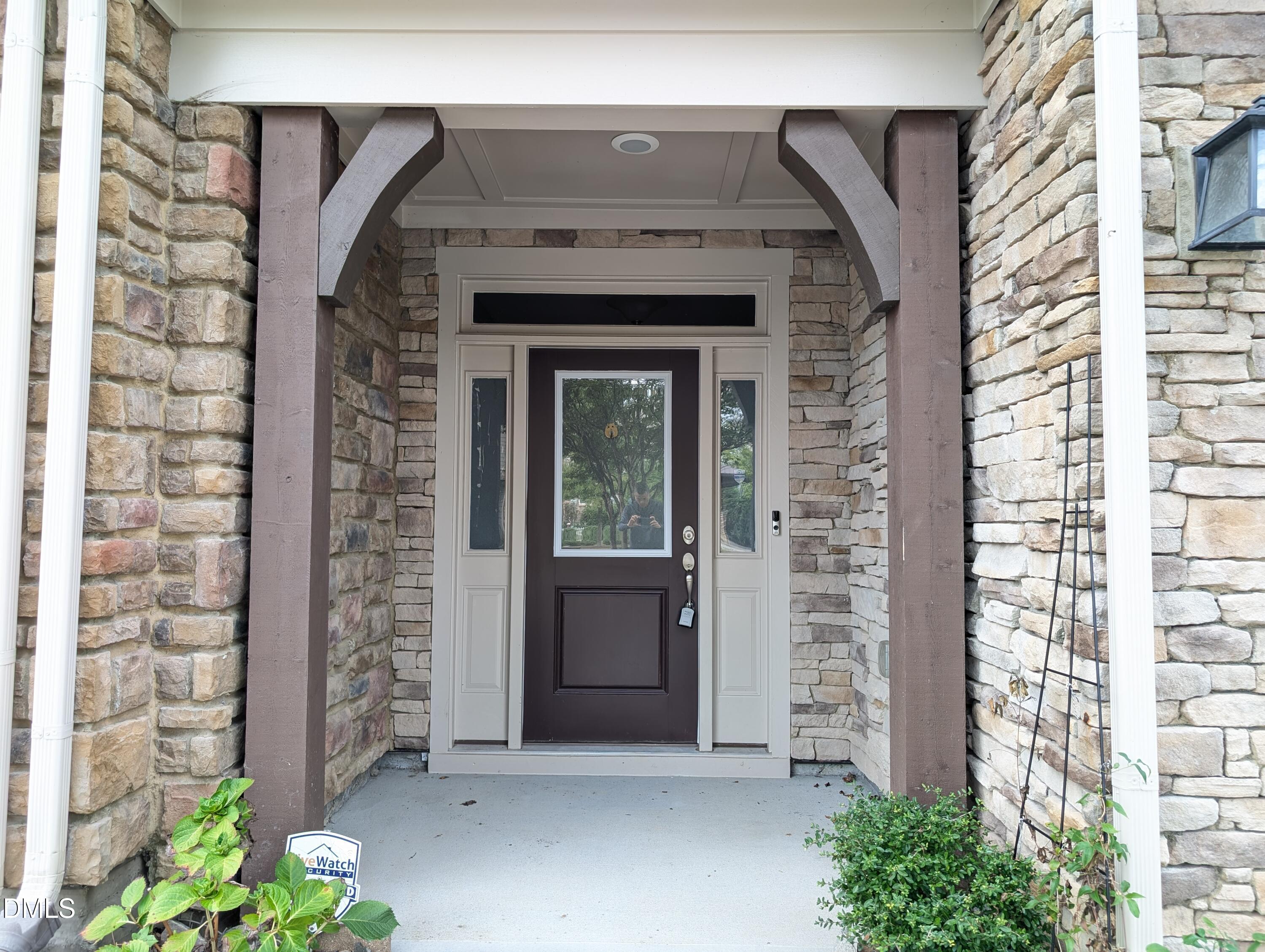 467 Methven Grove Drive