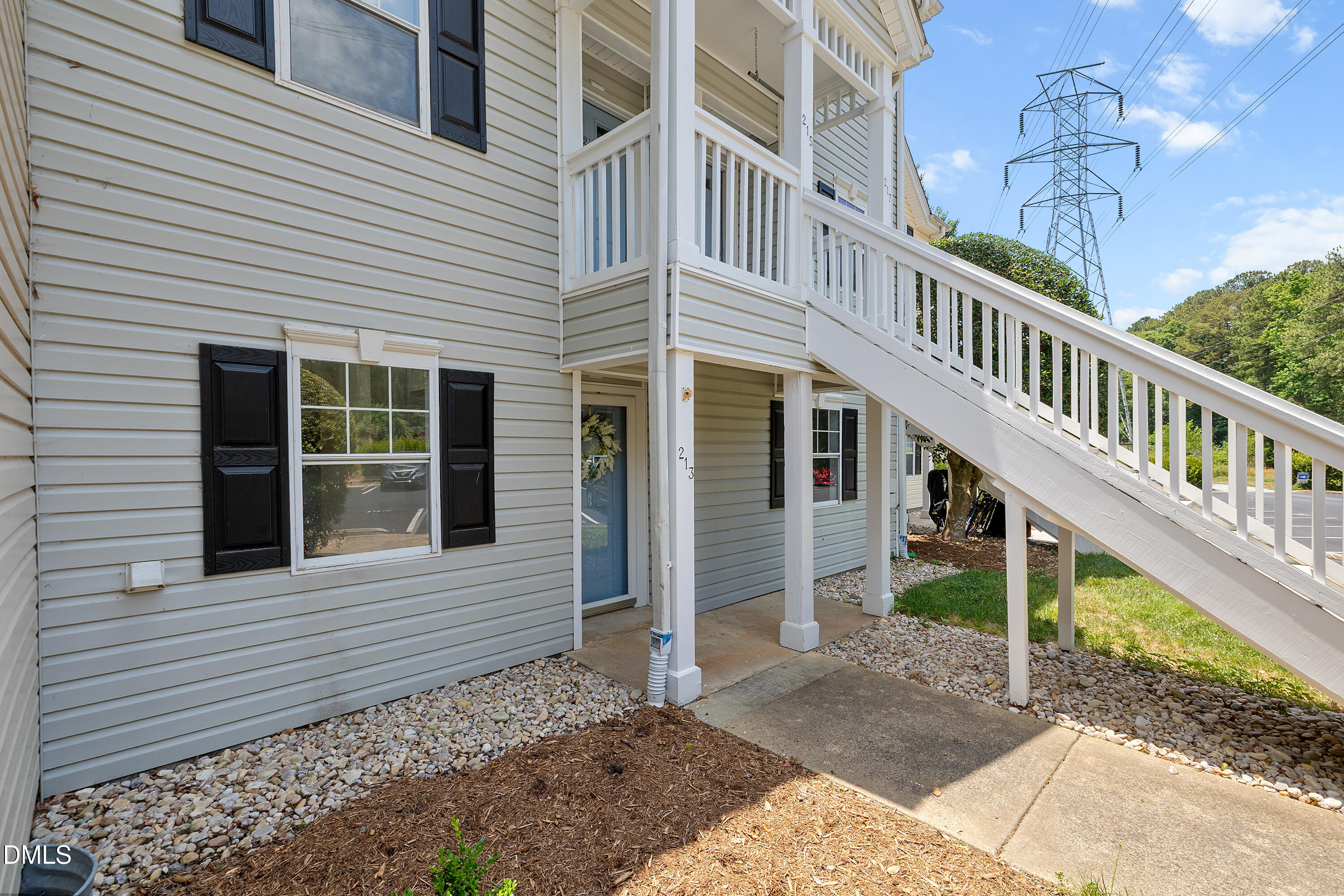 213 Schultz Street