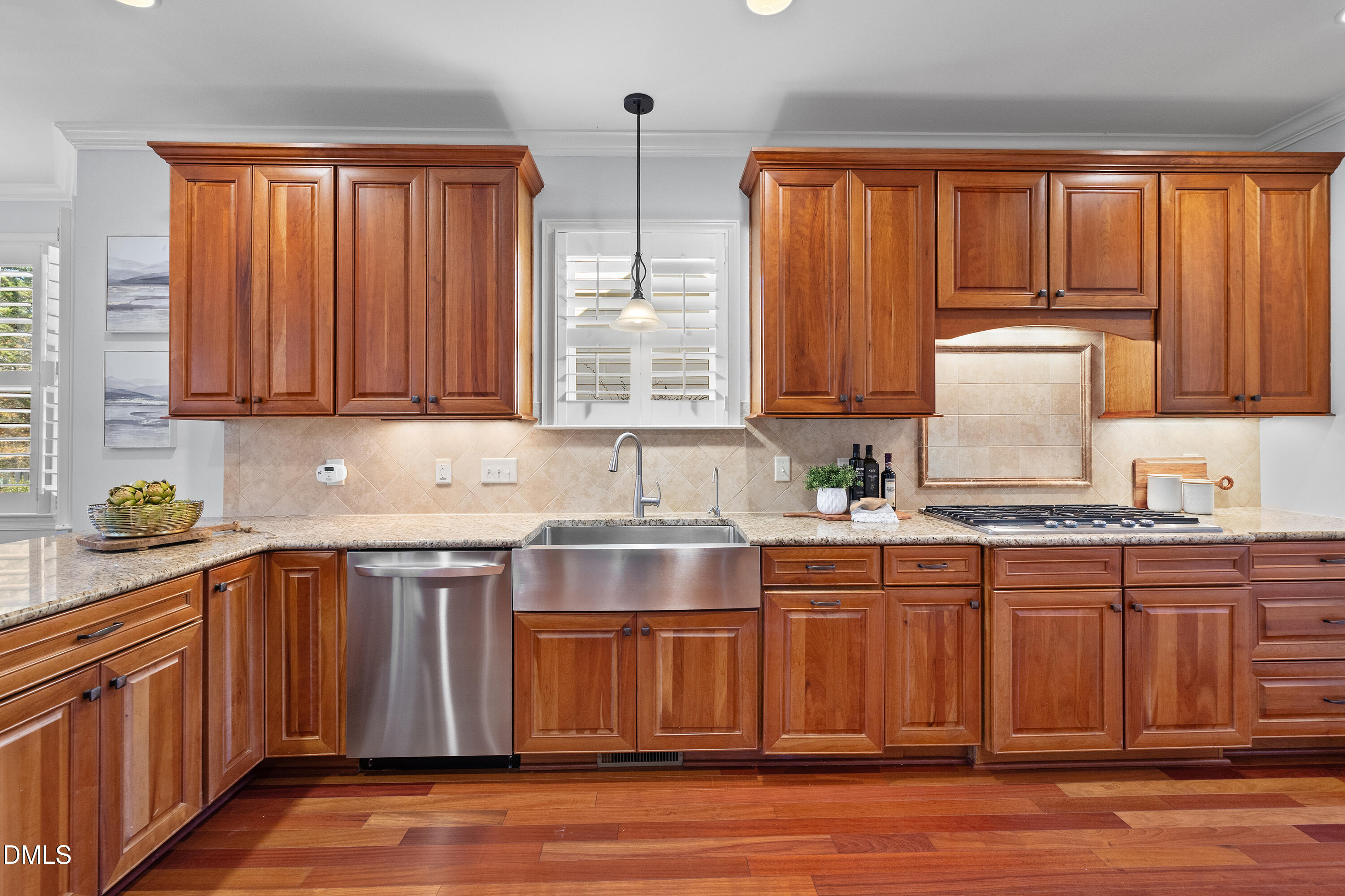 906 Minerva Dale Drive