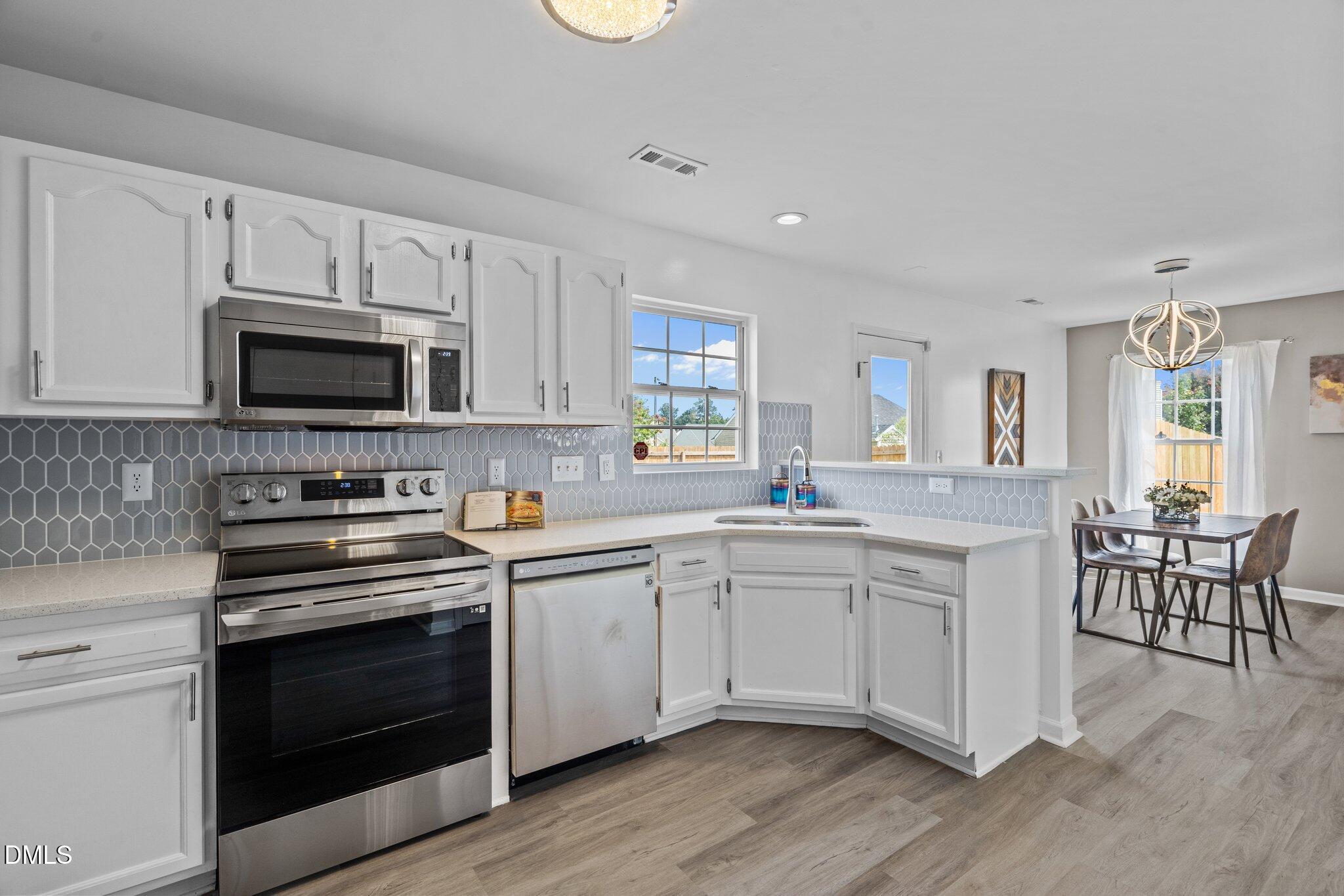 3409 Monsieur Court