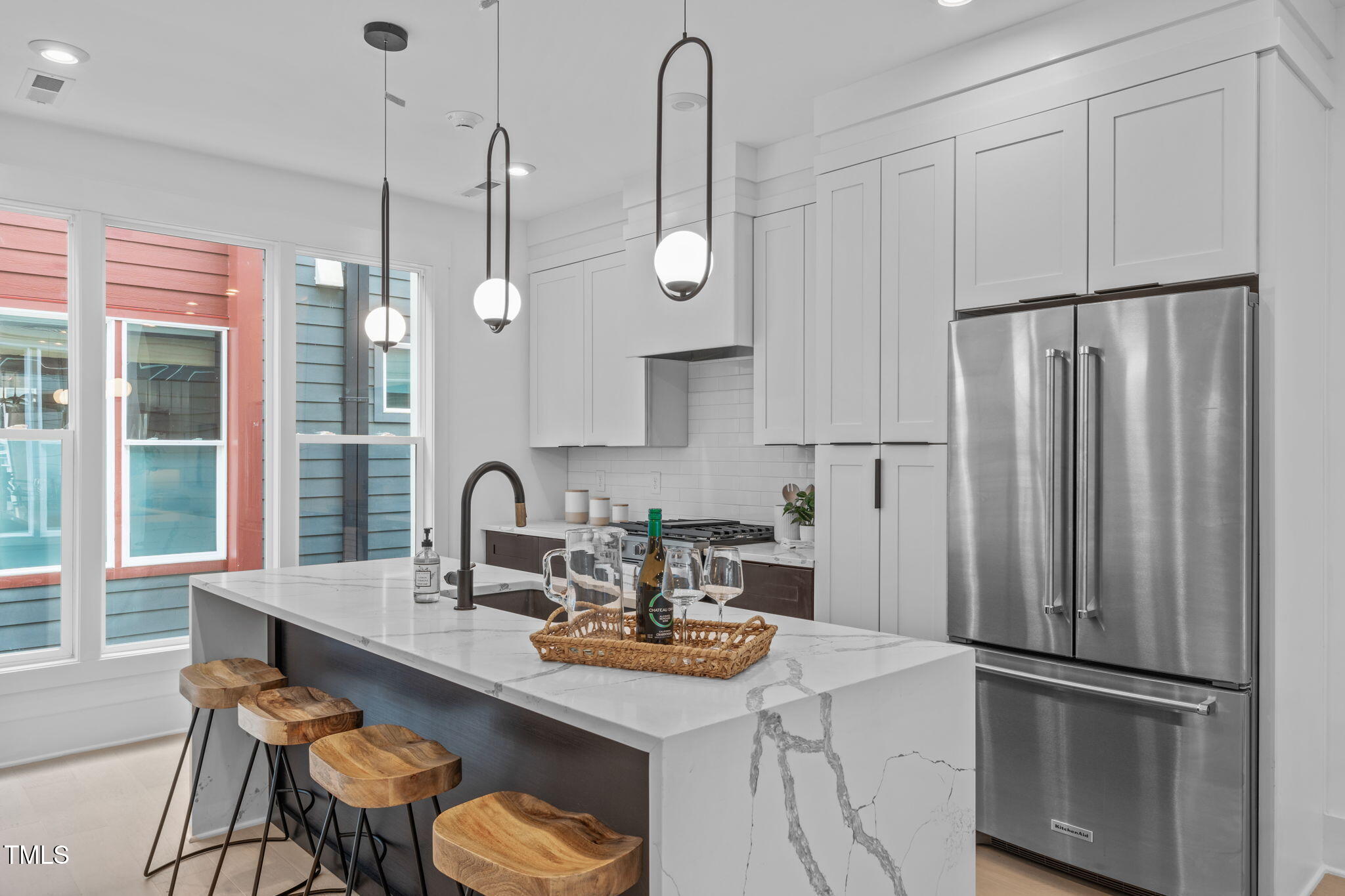 2 Seawell Avenue 101