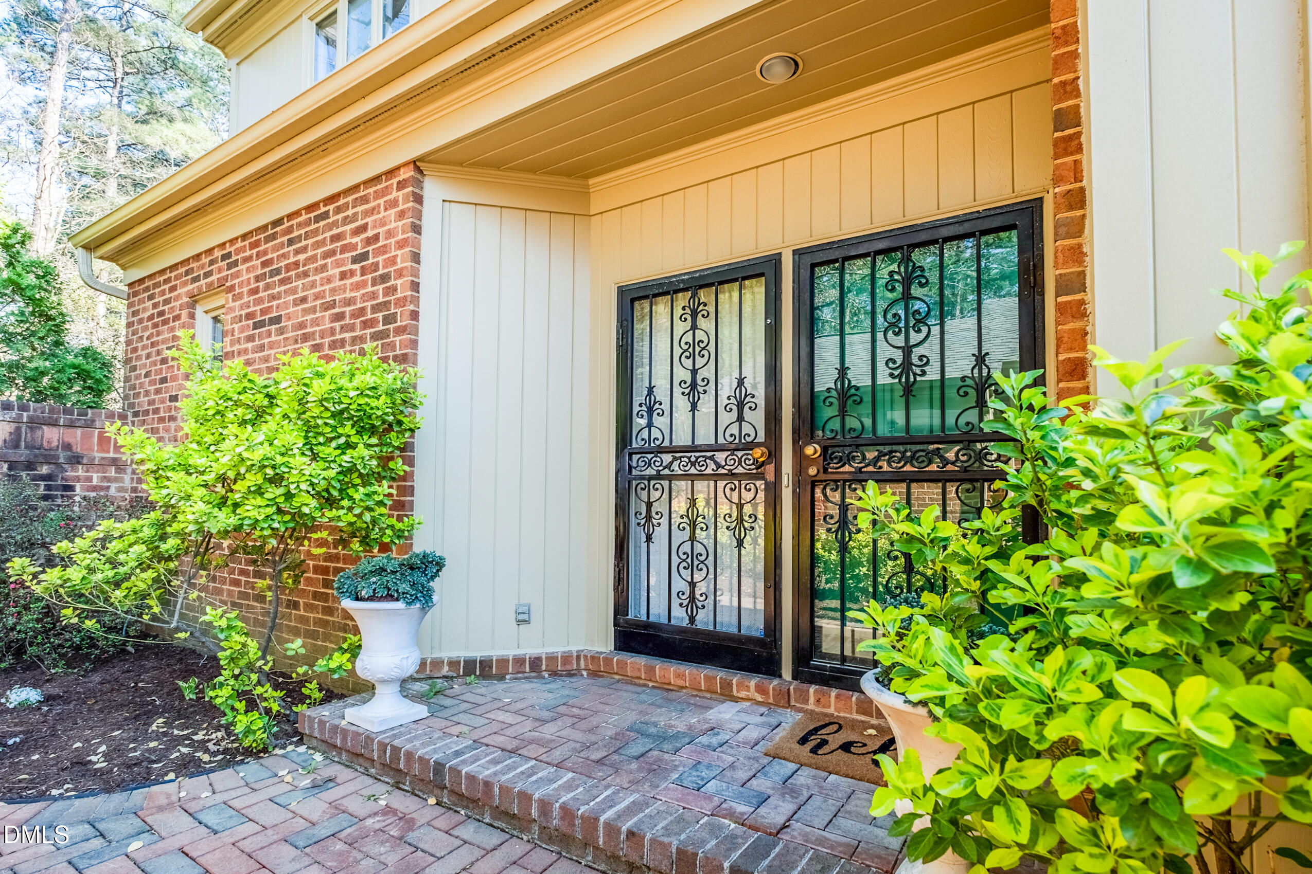 10 Innisfree Drive