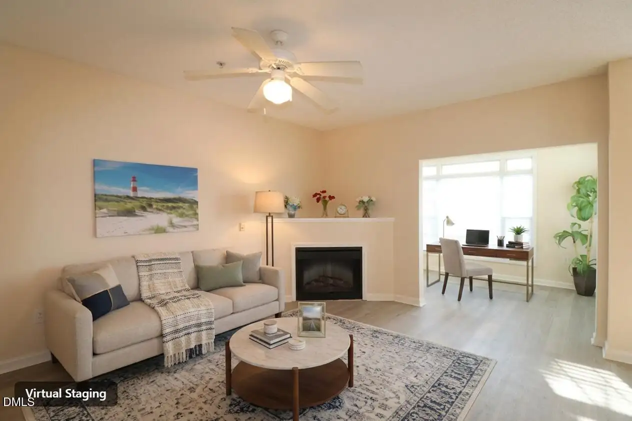 2520 Friedland Pl Unit 202, Raleigh, NC, 27617