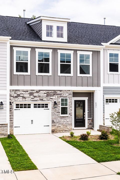 Townhouse in Wendell NC 221 Sweetbay Tree Drive.jpg