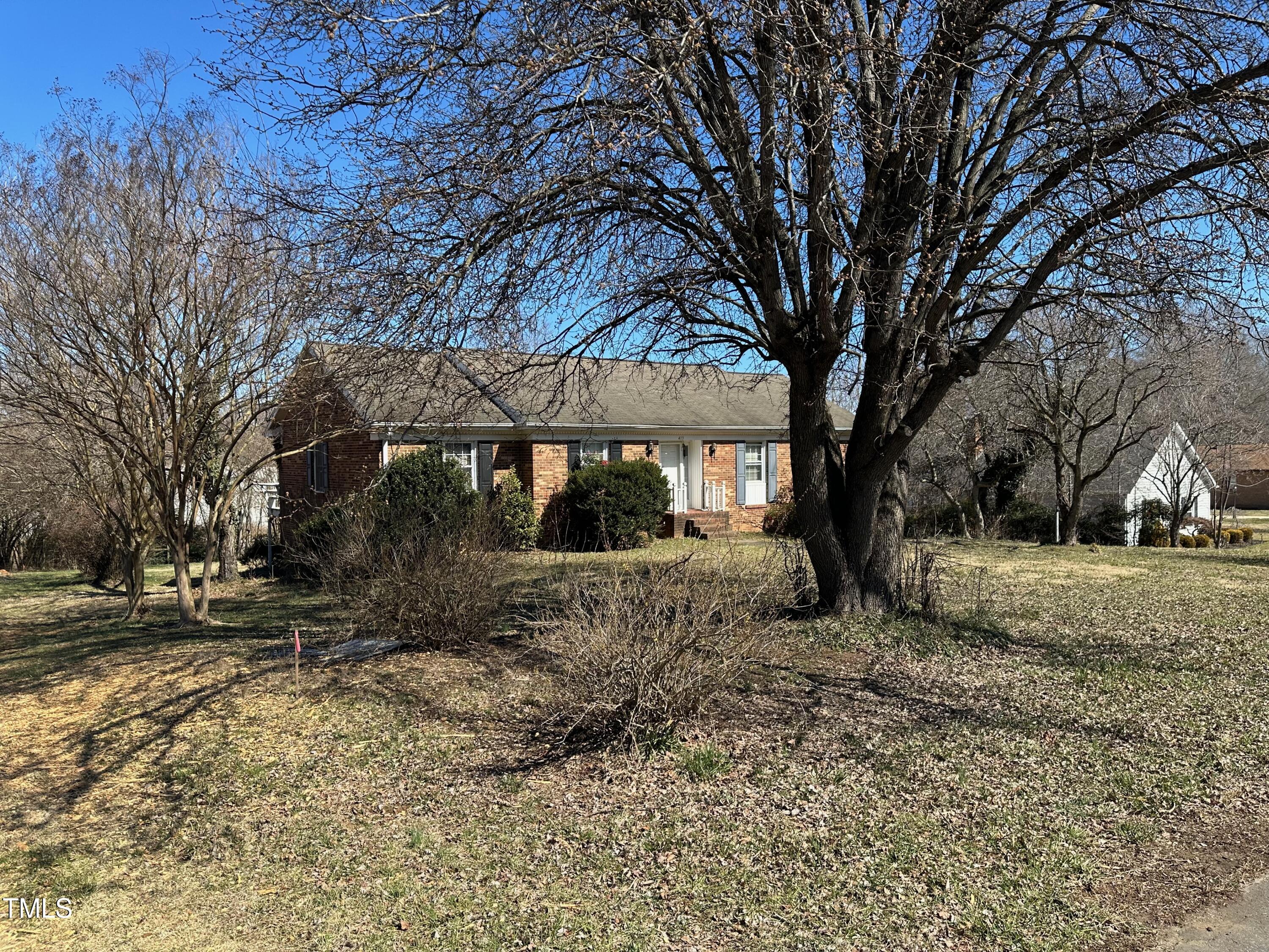 413 Montcrest Drive