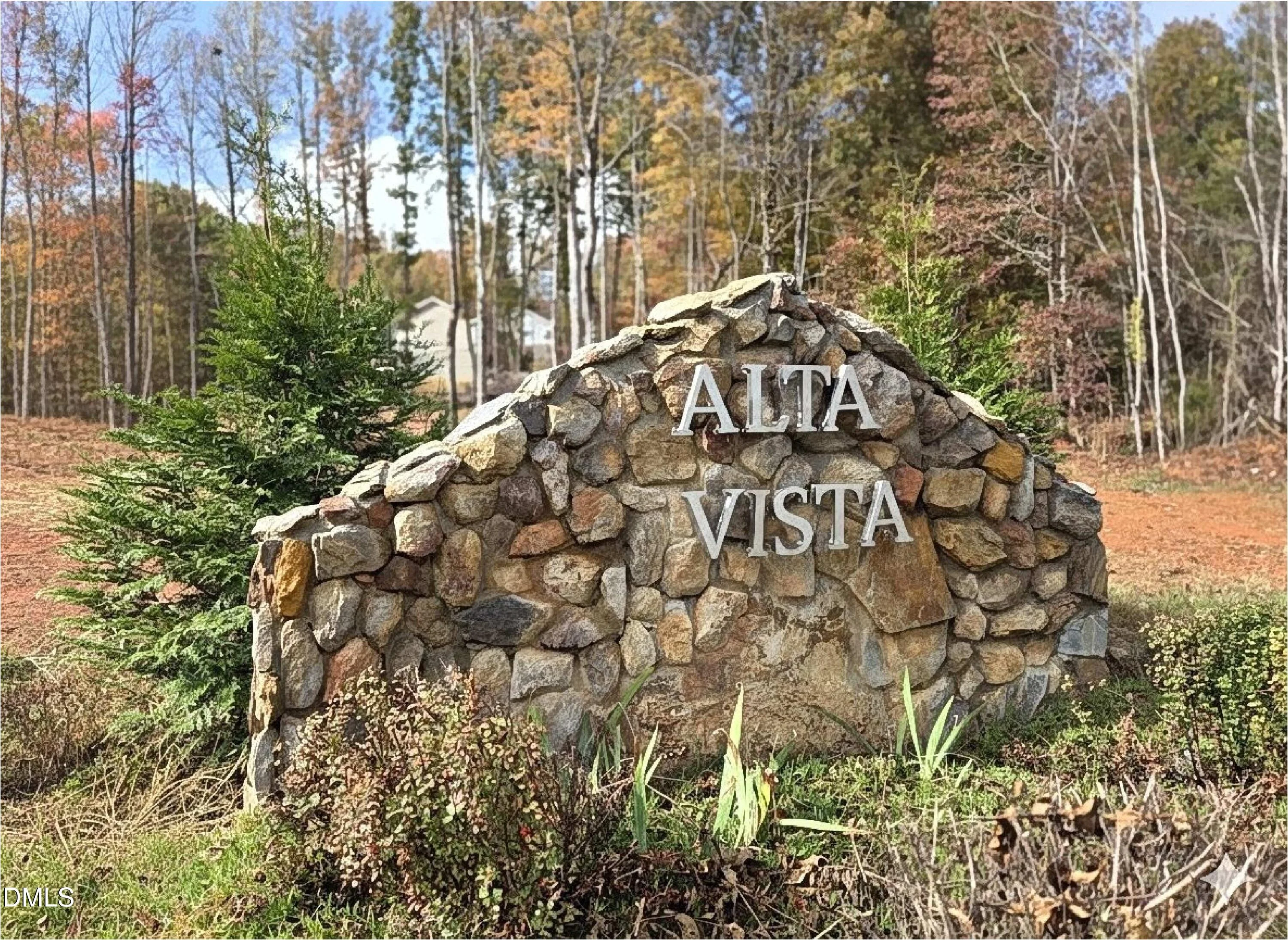 1515 Alta Vista Lane