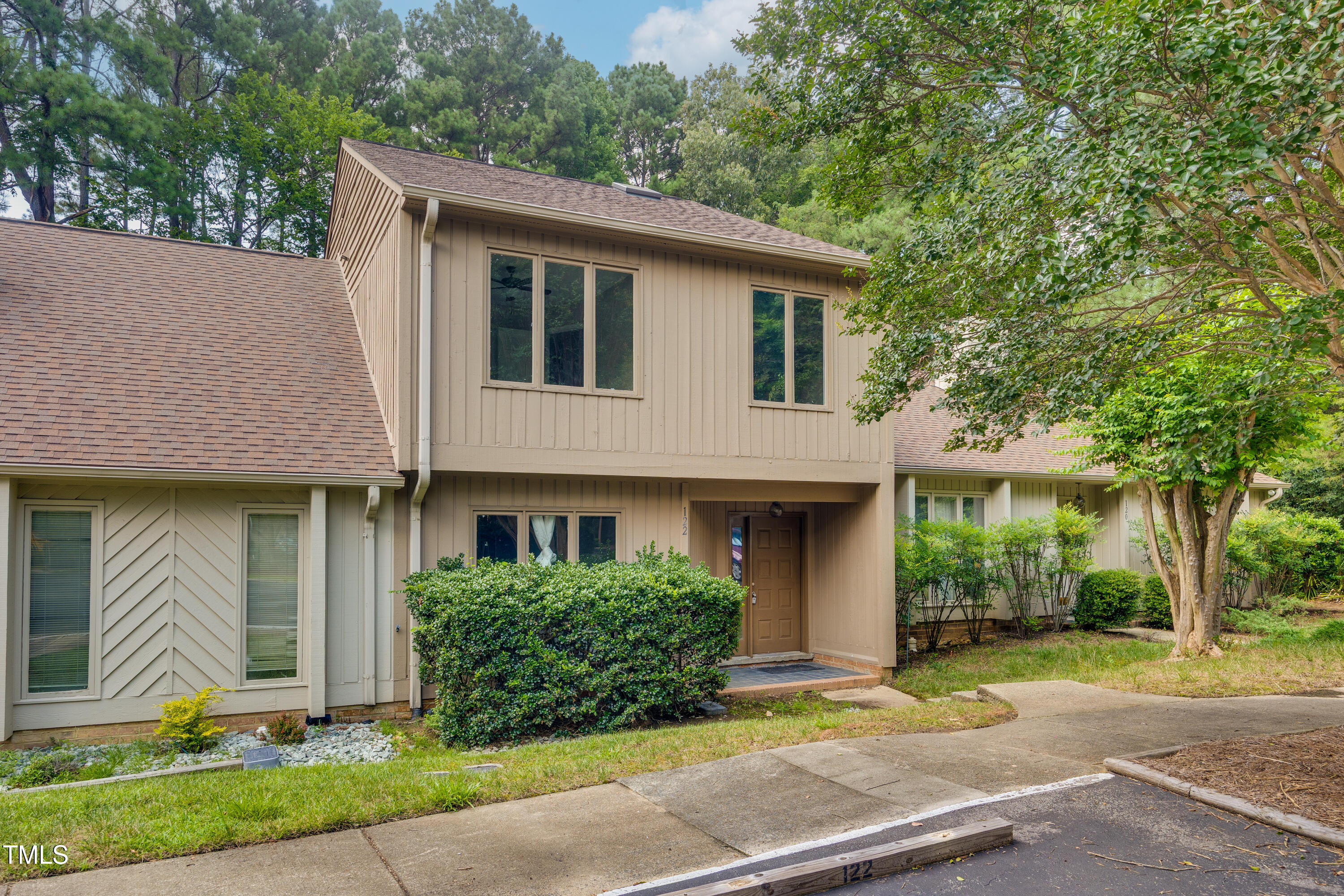 122 Woodbridge Lane