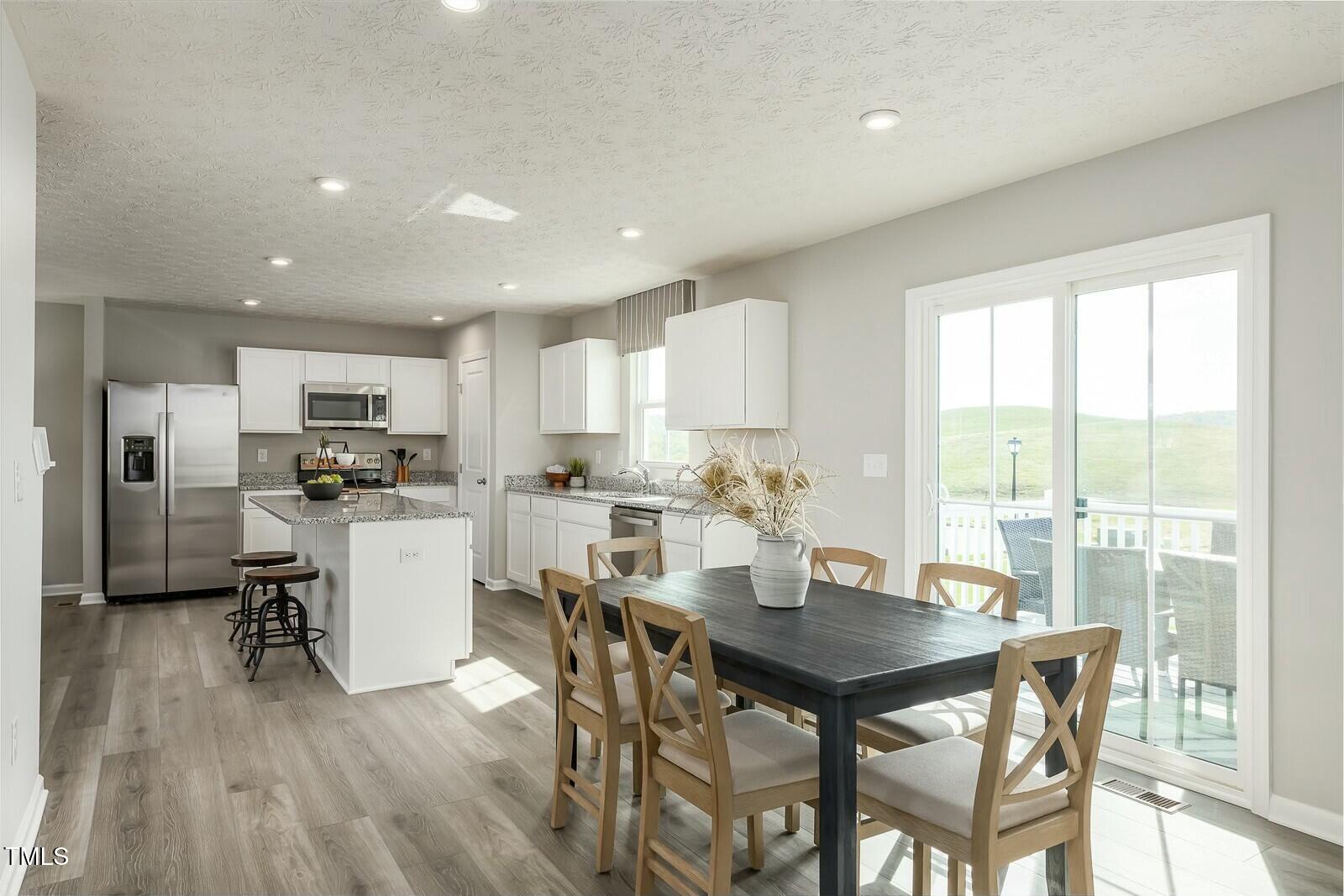 4020 Dragonfly Road