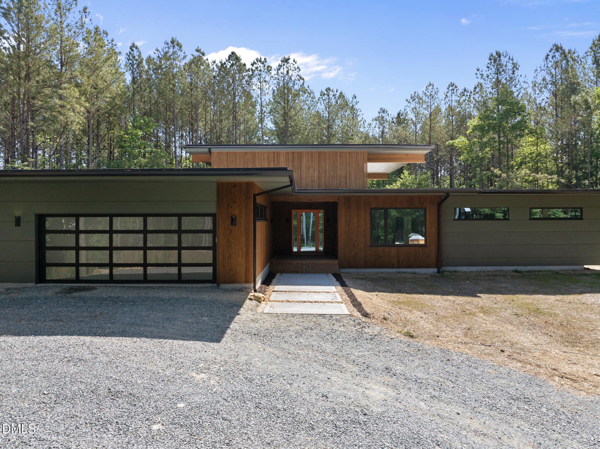 4637 Array Drive
