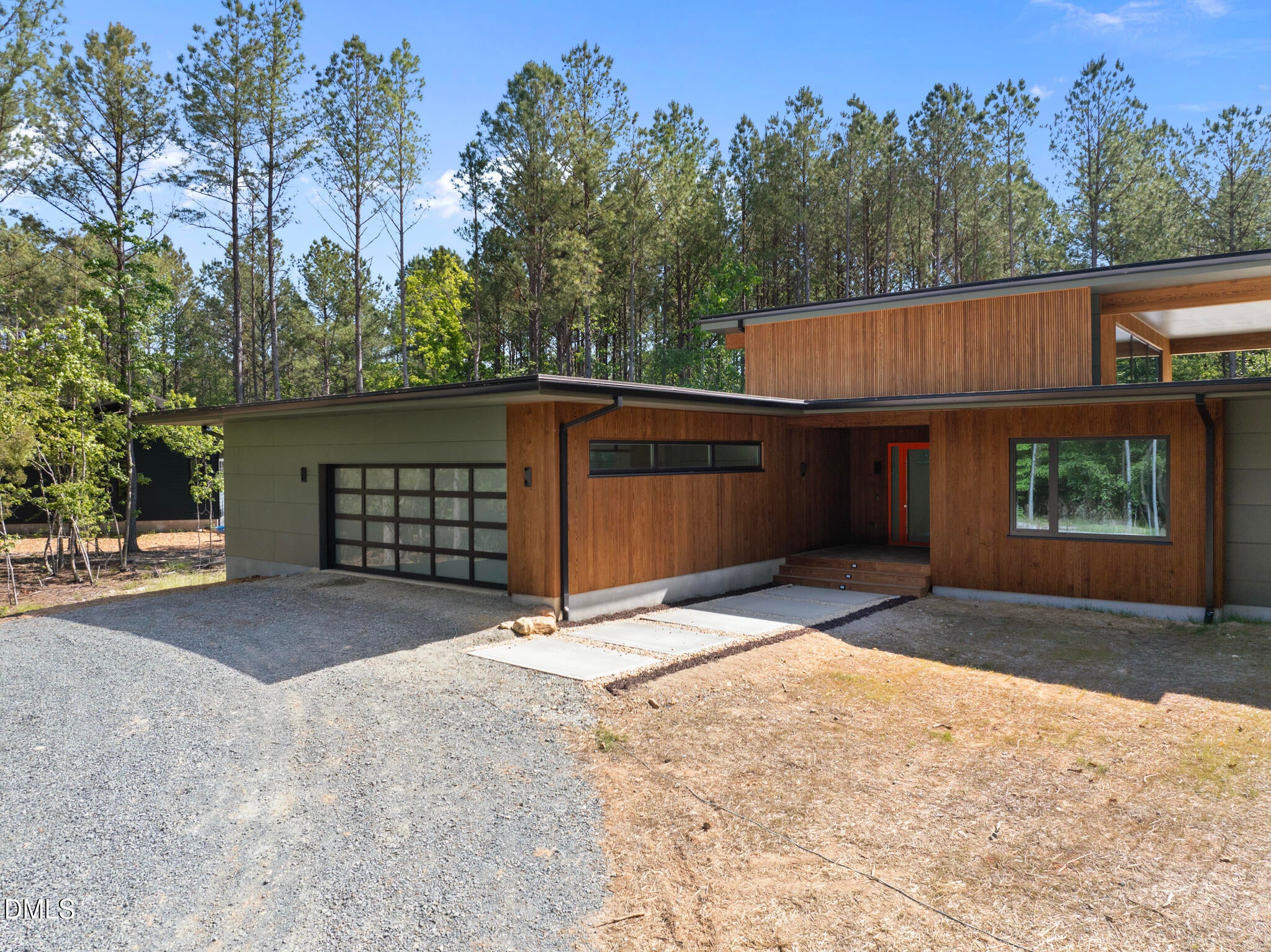 4637 Array Drive