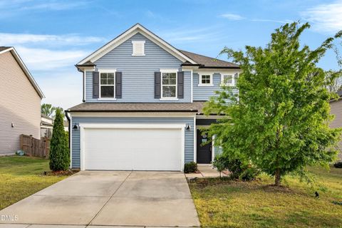 Photo of 2132 Water Marsh Trail, Fuquay Varina, NC 27526 (MLS # 10141913)