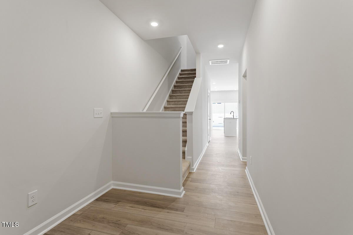 119 Central Townes Way 301