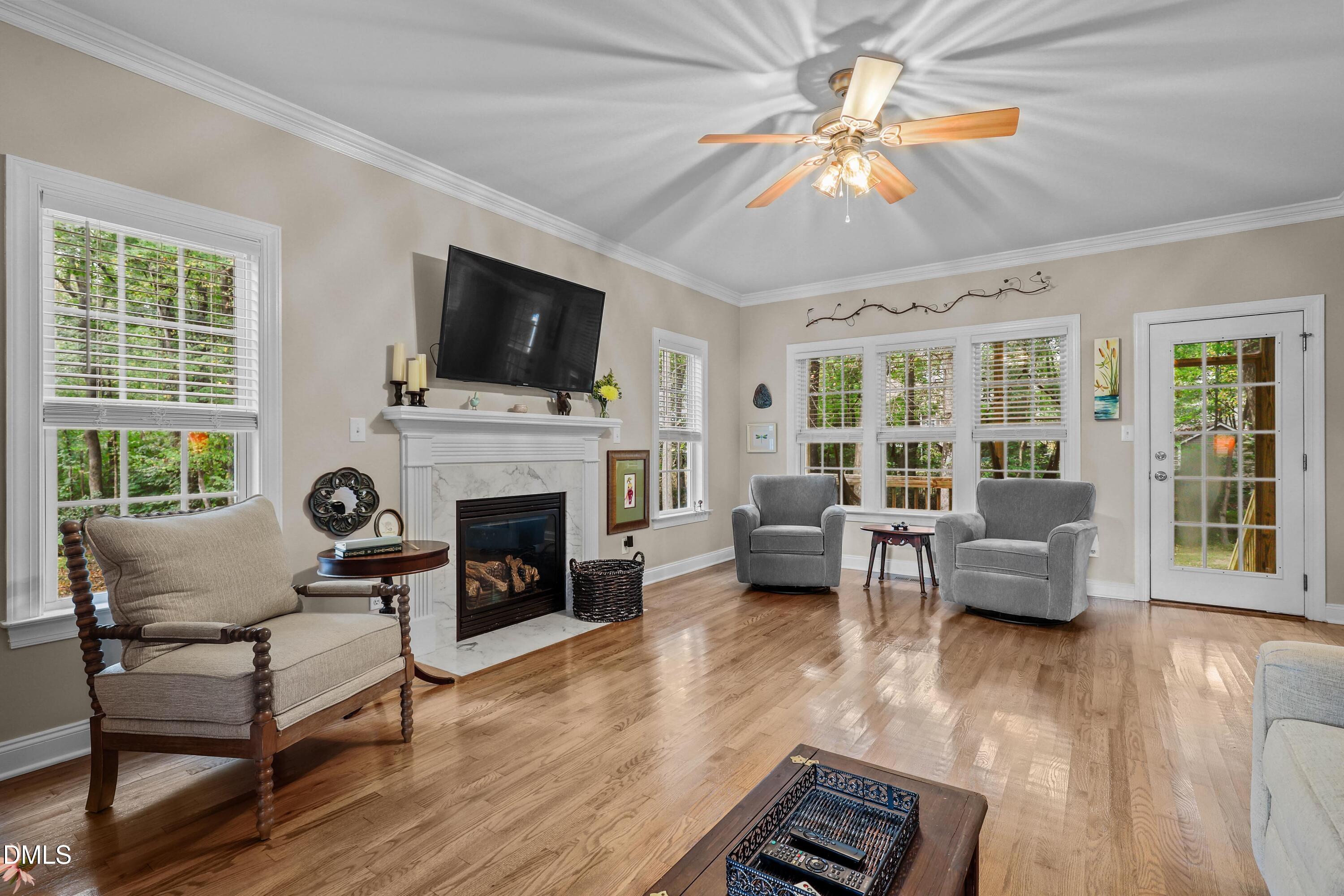 291 Wilshire Way