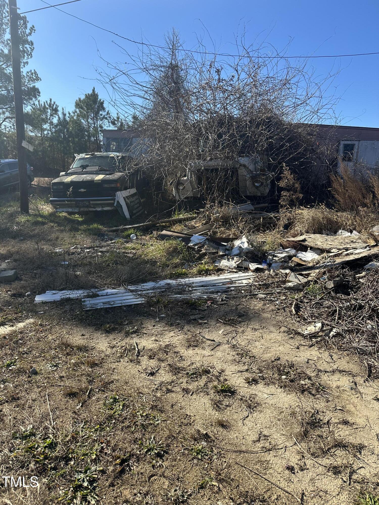 1916 E Hughes Mill Road